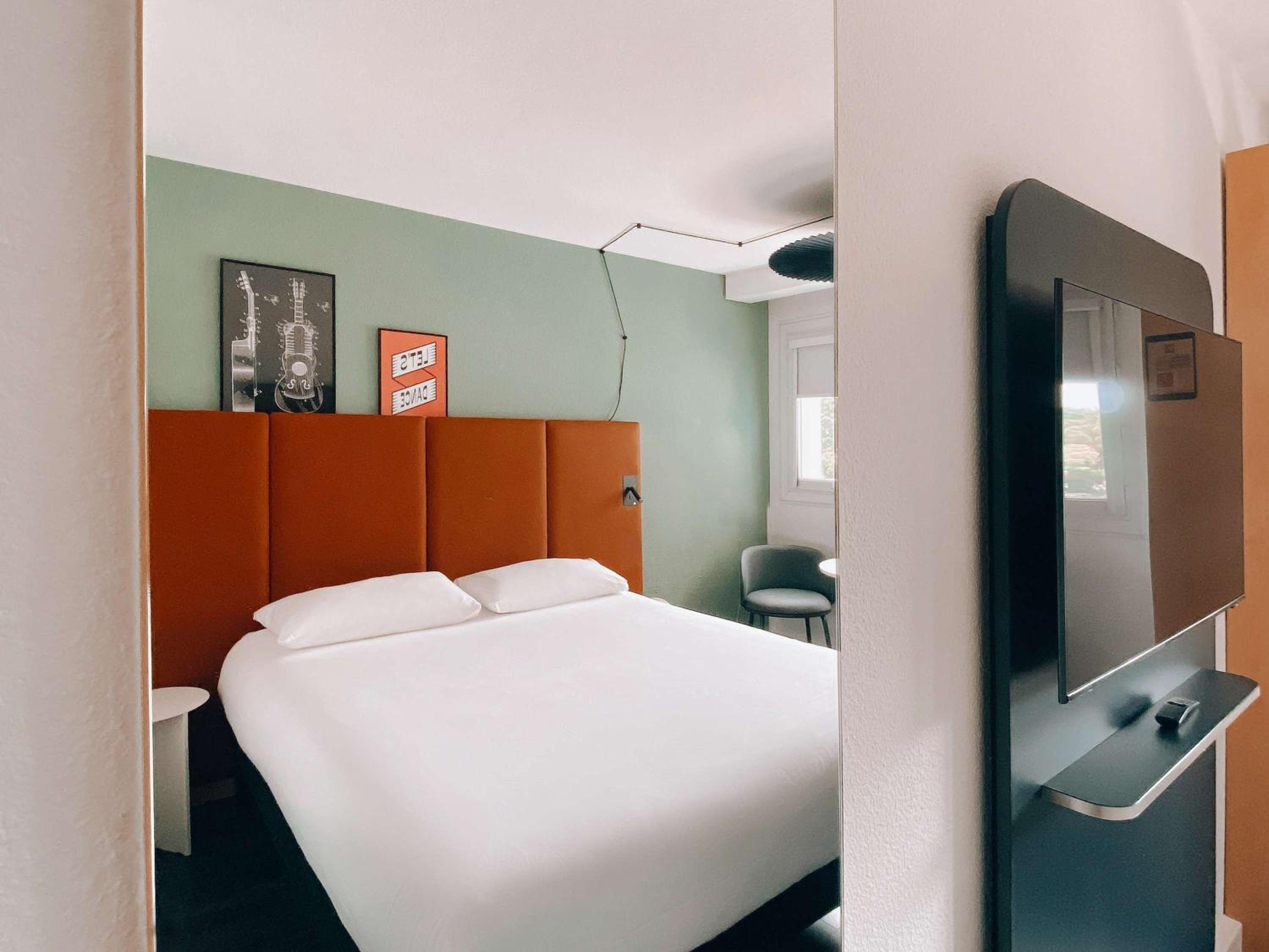 Standard Double Room - Photo 2