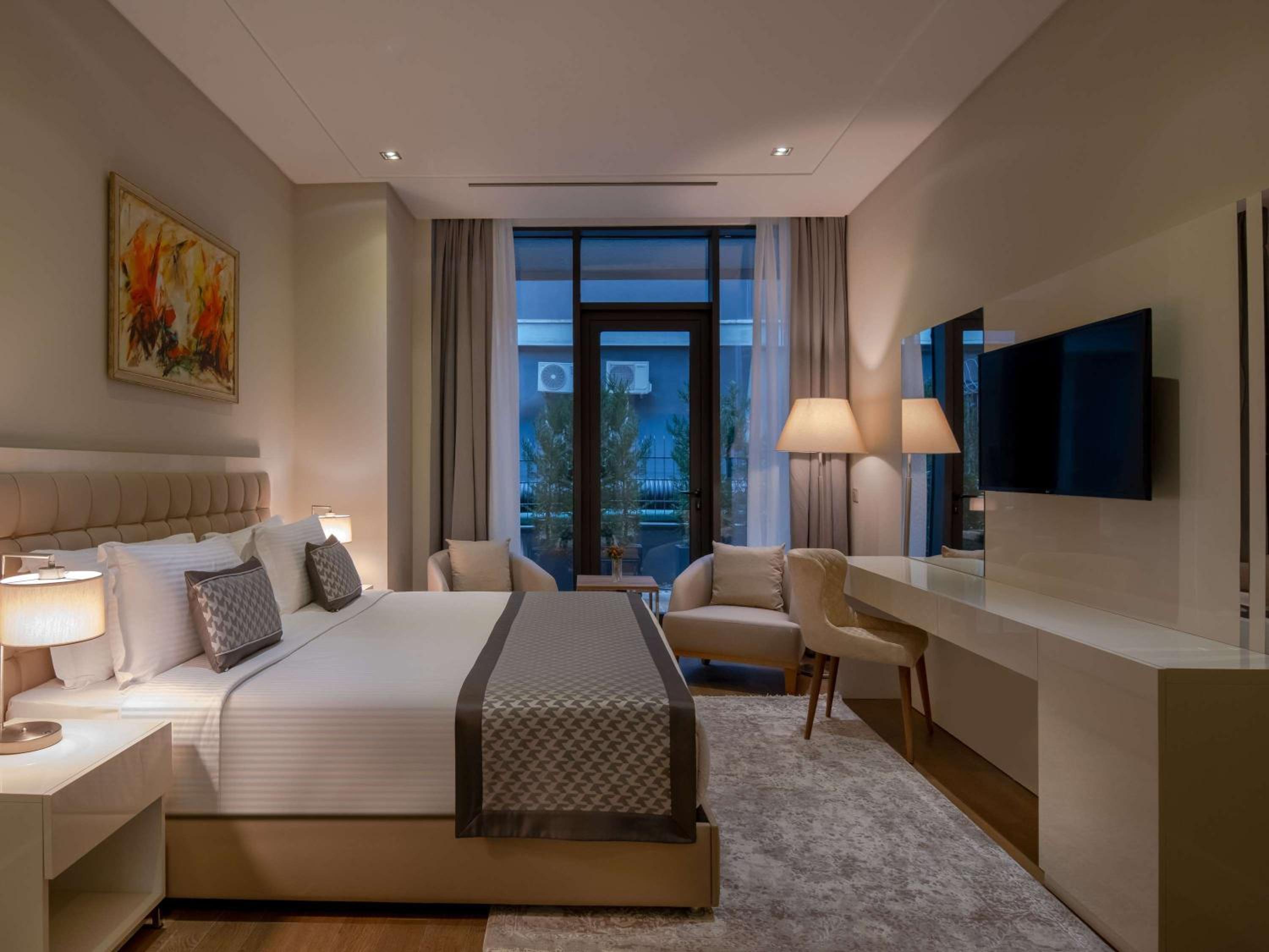 Deluxe Garden Three Bedroom