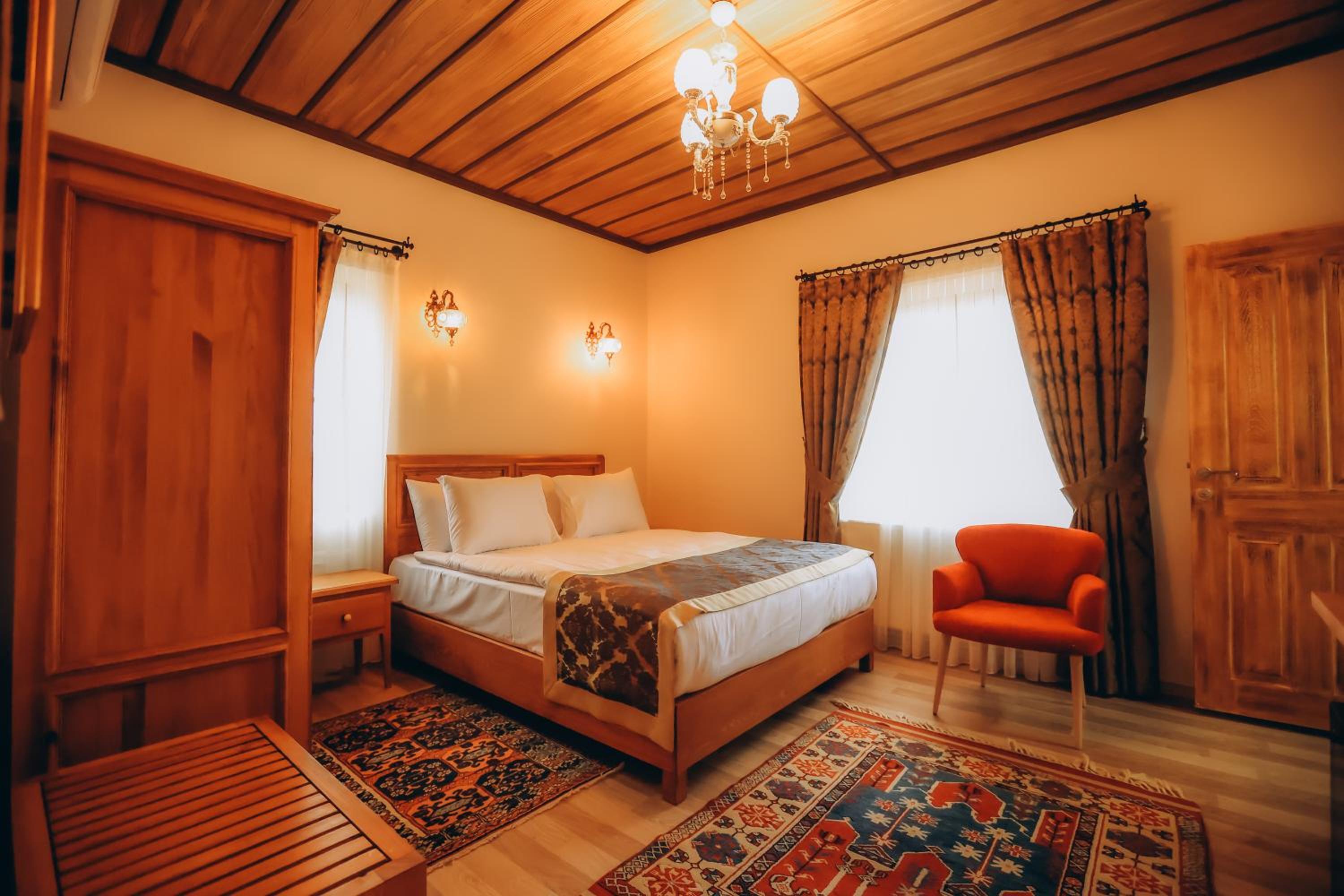 Standard Double Room - Photo 26