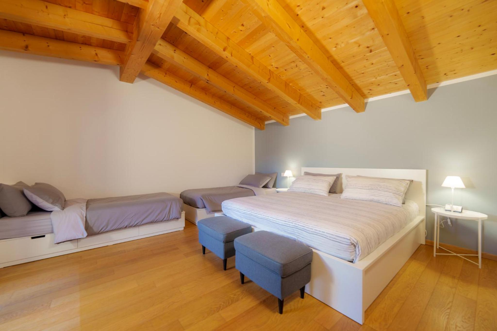 Quadruple Room with Private Bathroom