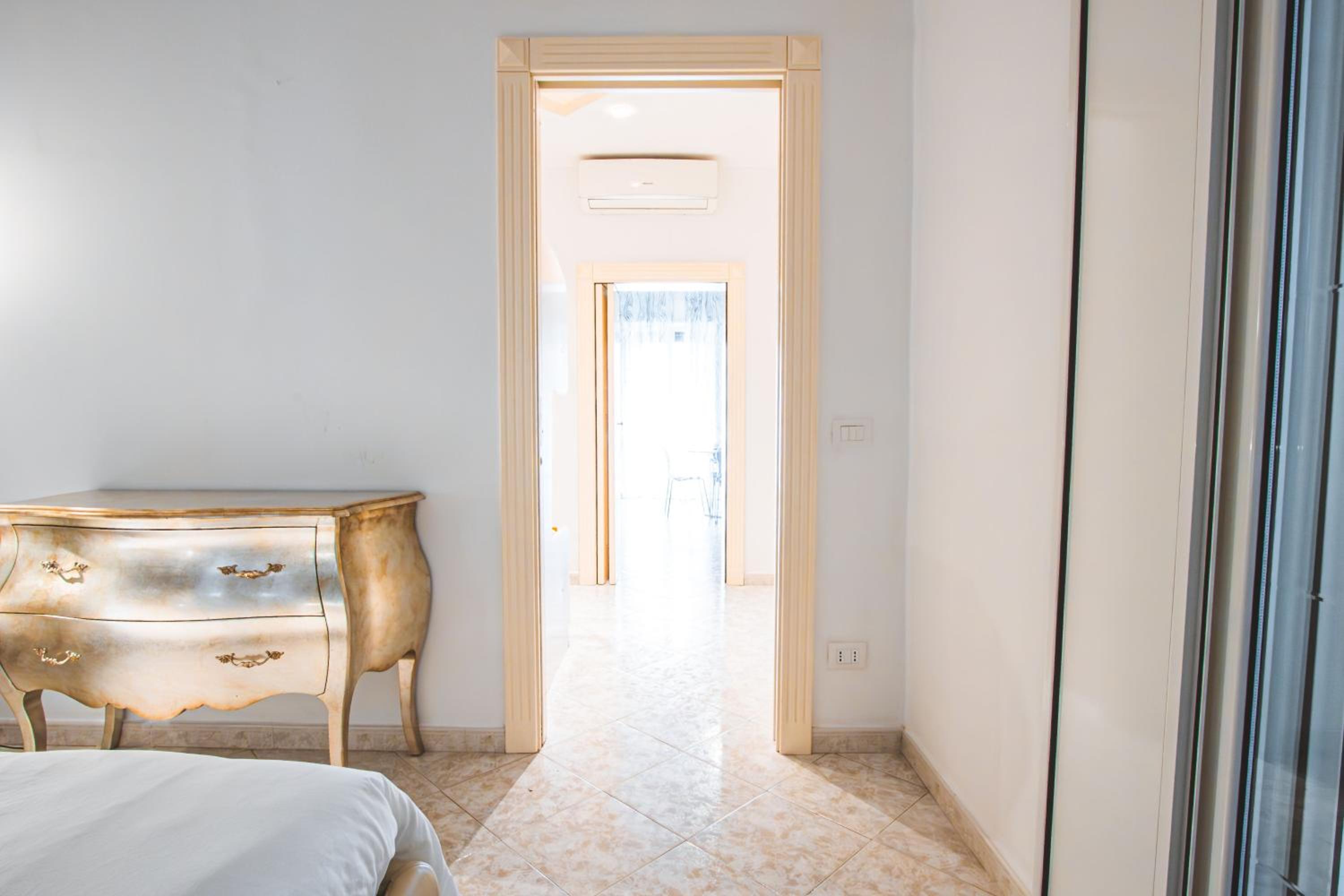One-Bedroom Family Apartment