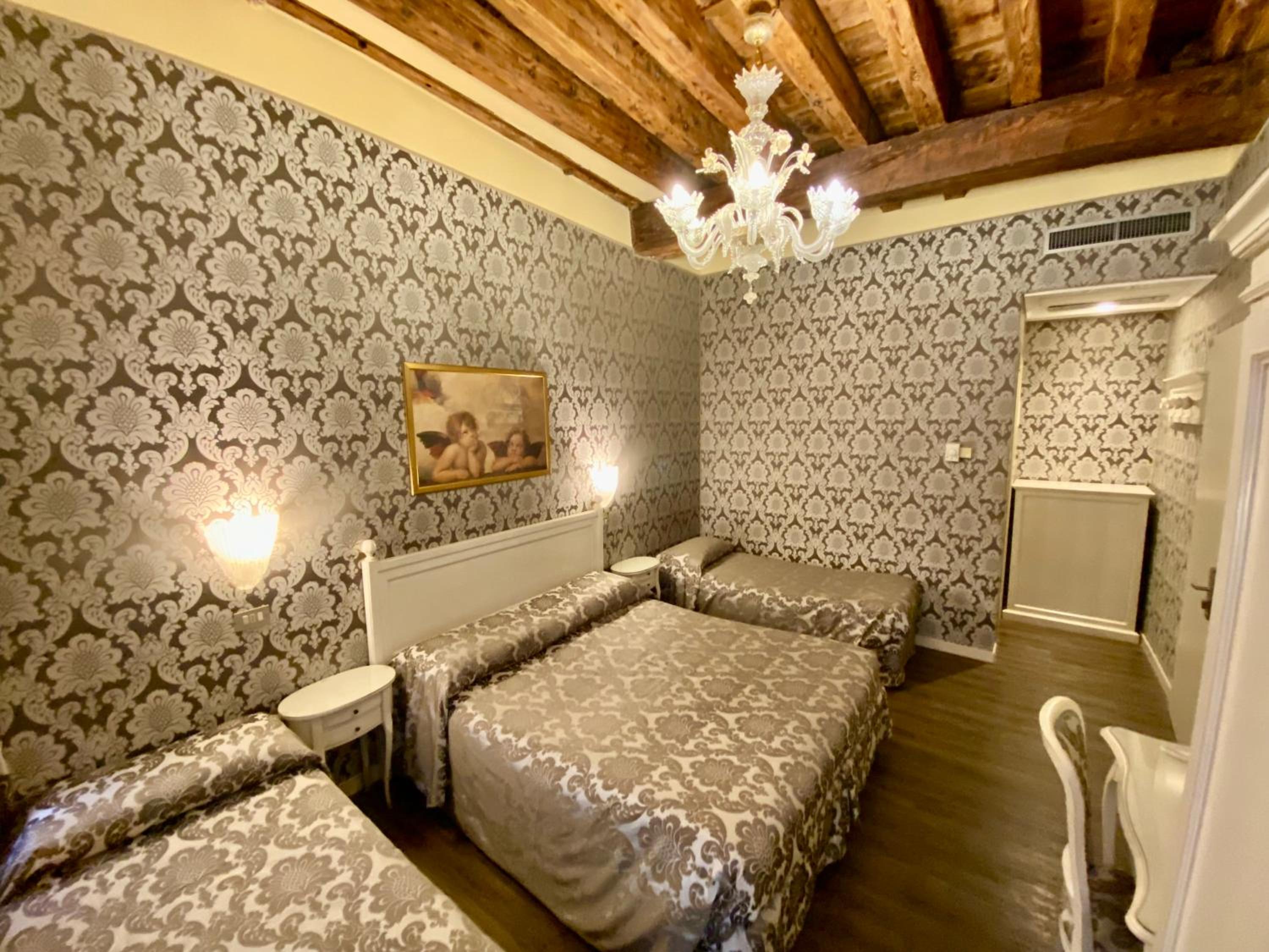 Quadruple Room photo 3