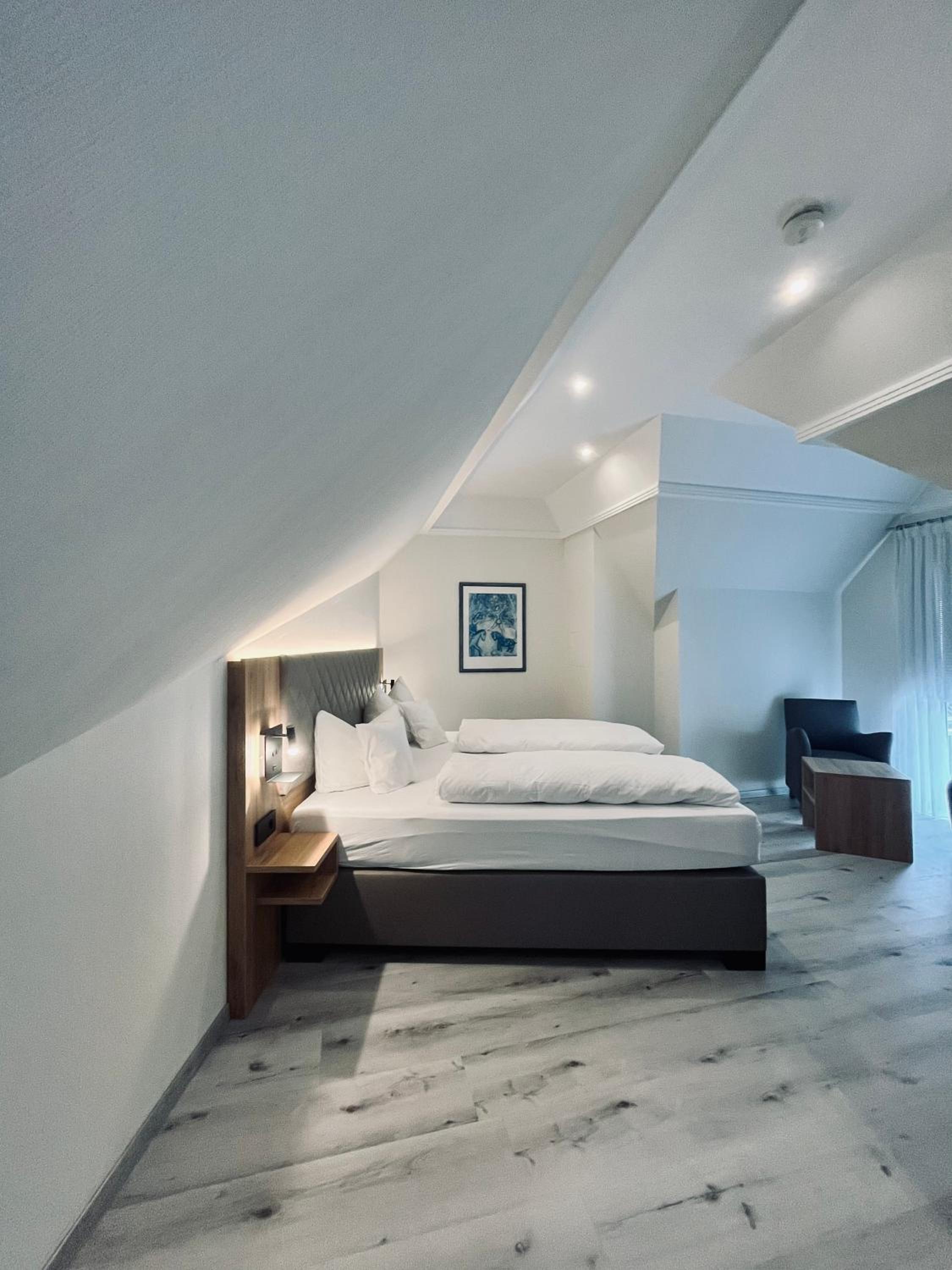 Standard Double Room photo 2