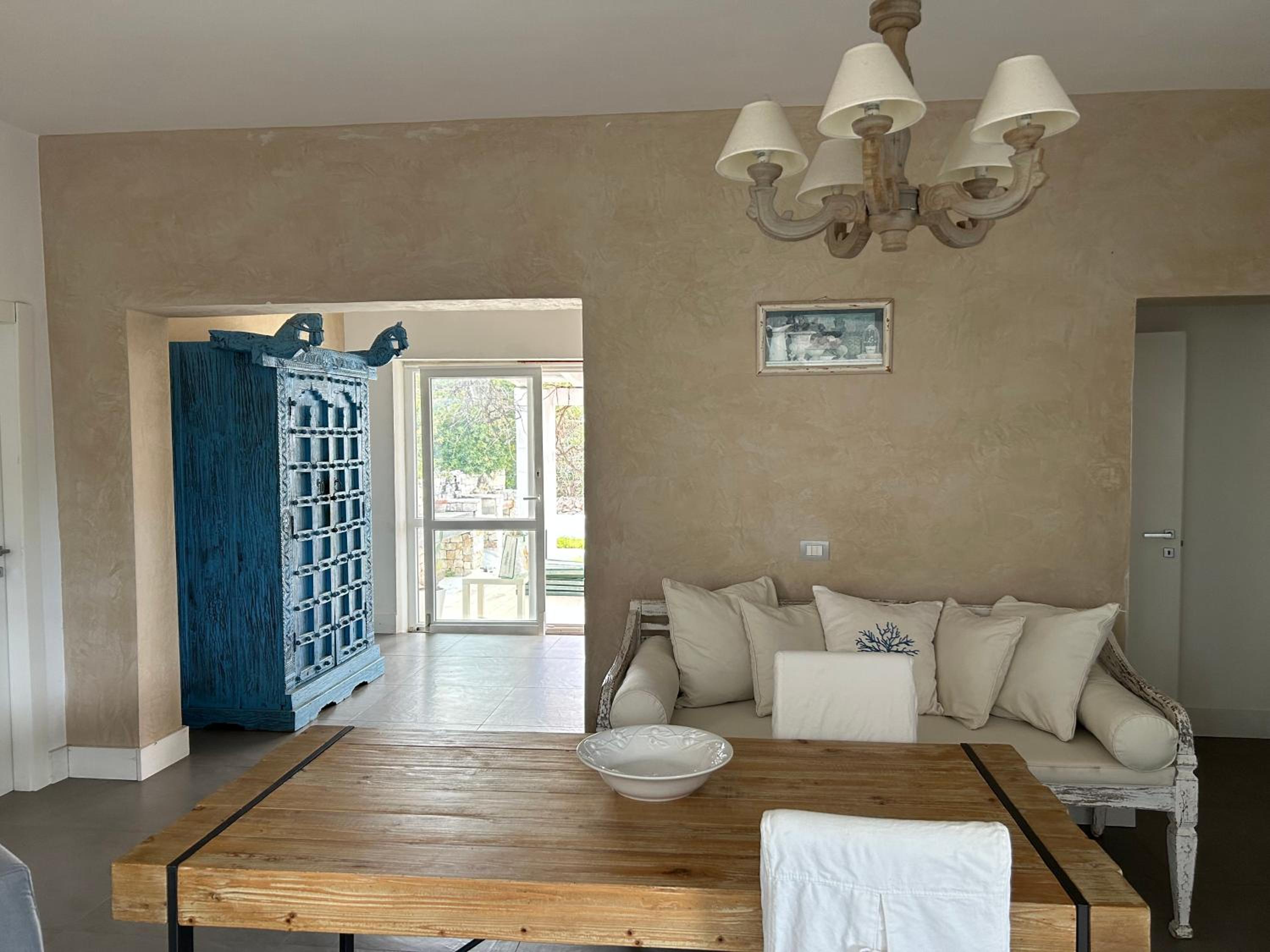Villa photo 1