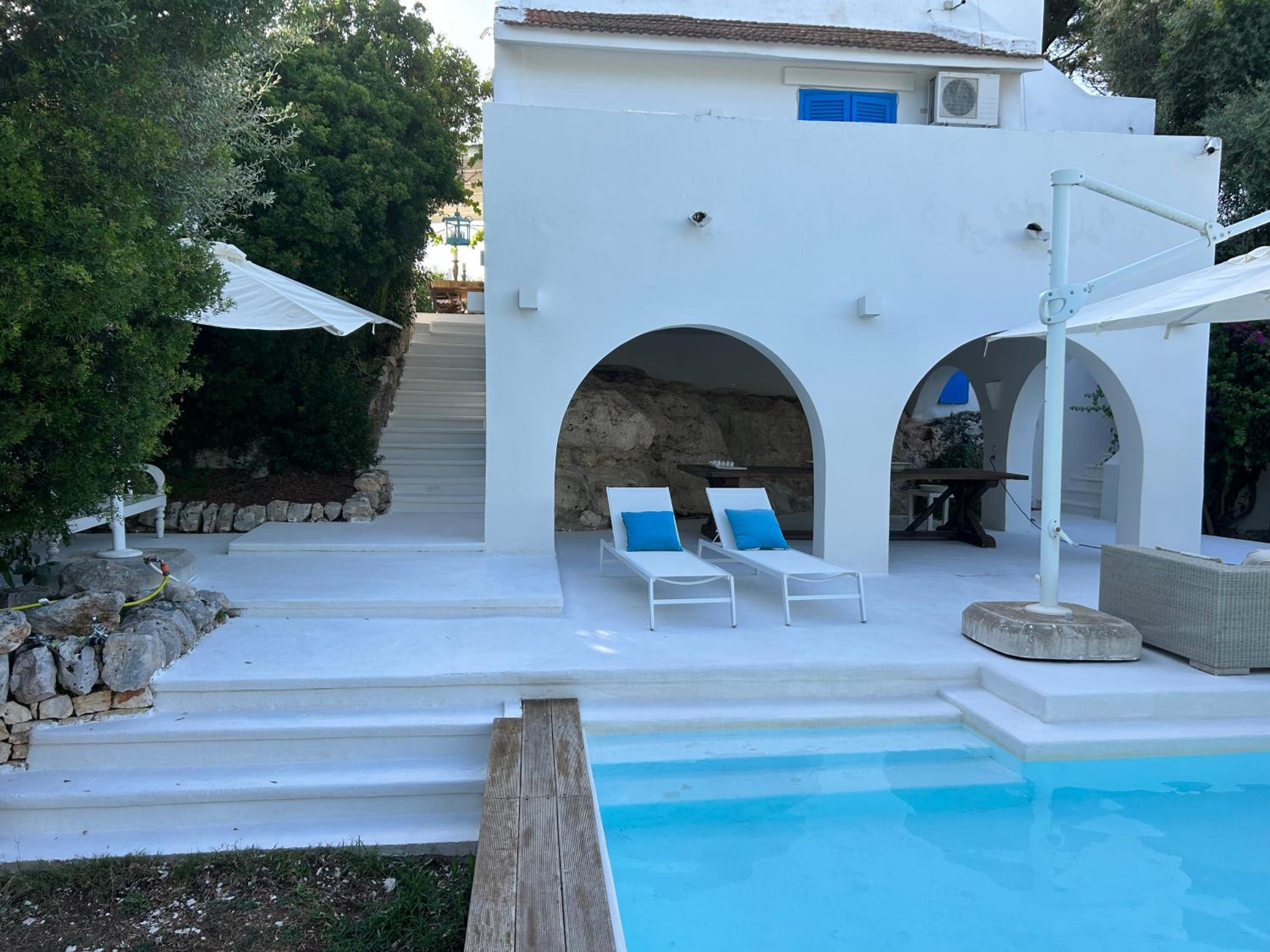 Villa photo 2