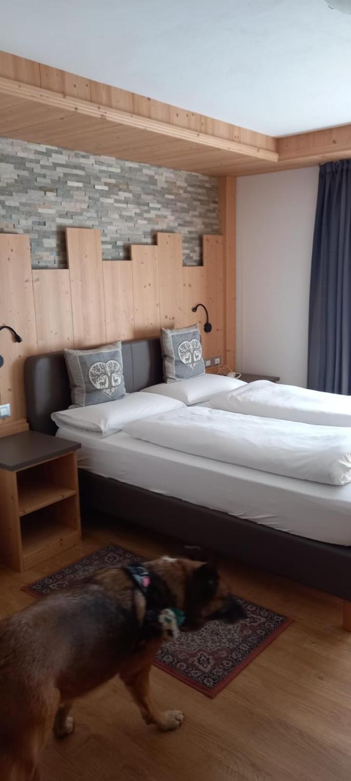 Double Room with Private Bathroom photo 3