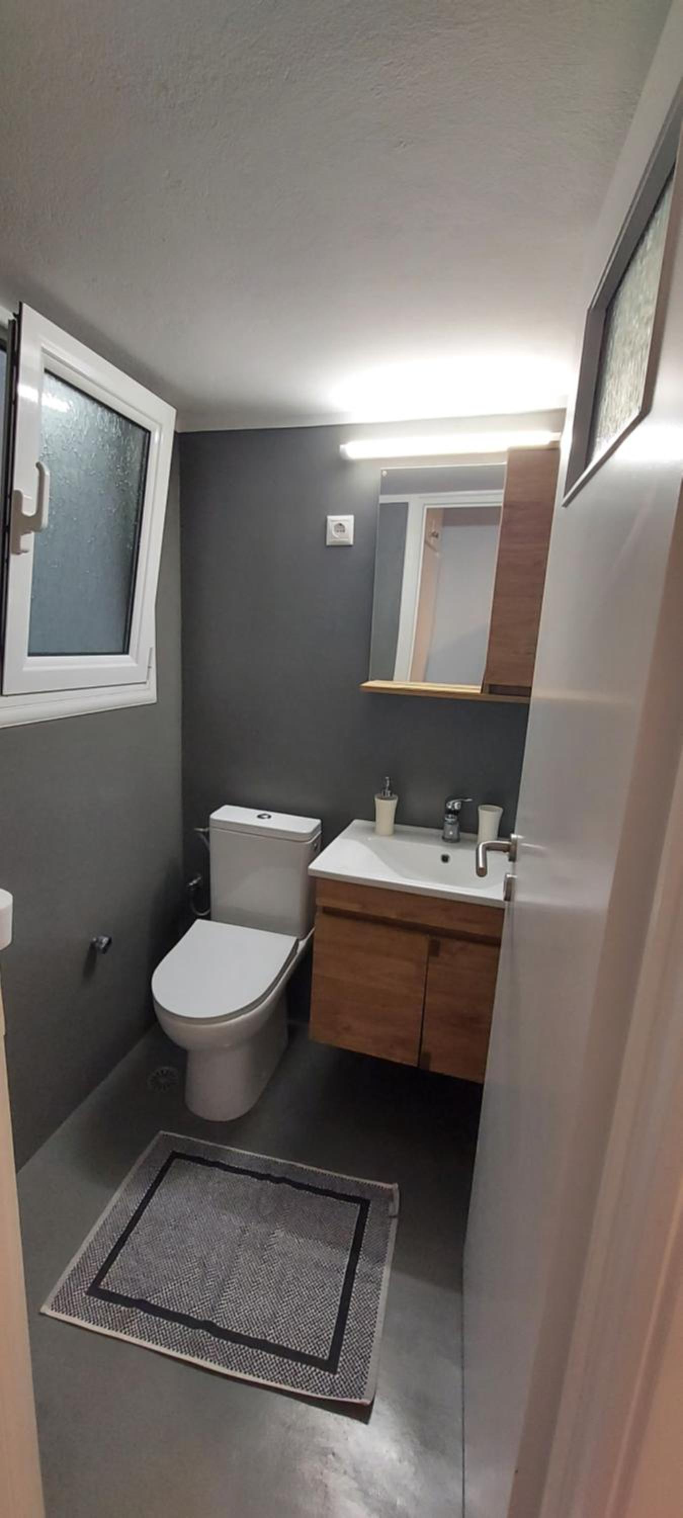 Two-Bedroom Apartment - Photo 5