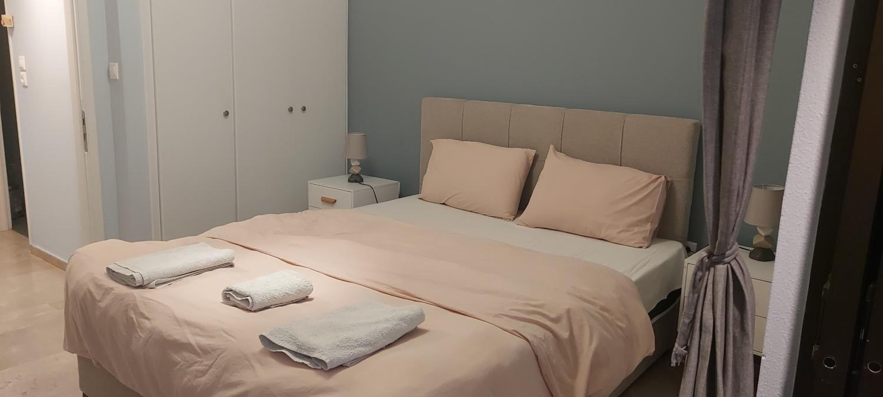 Two-Bedroom Apartment - Photo 2