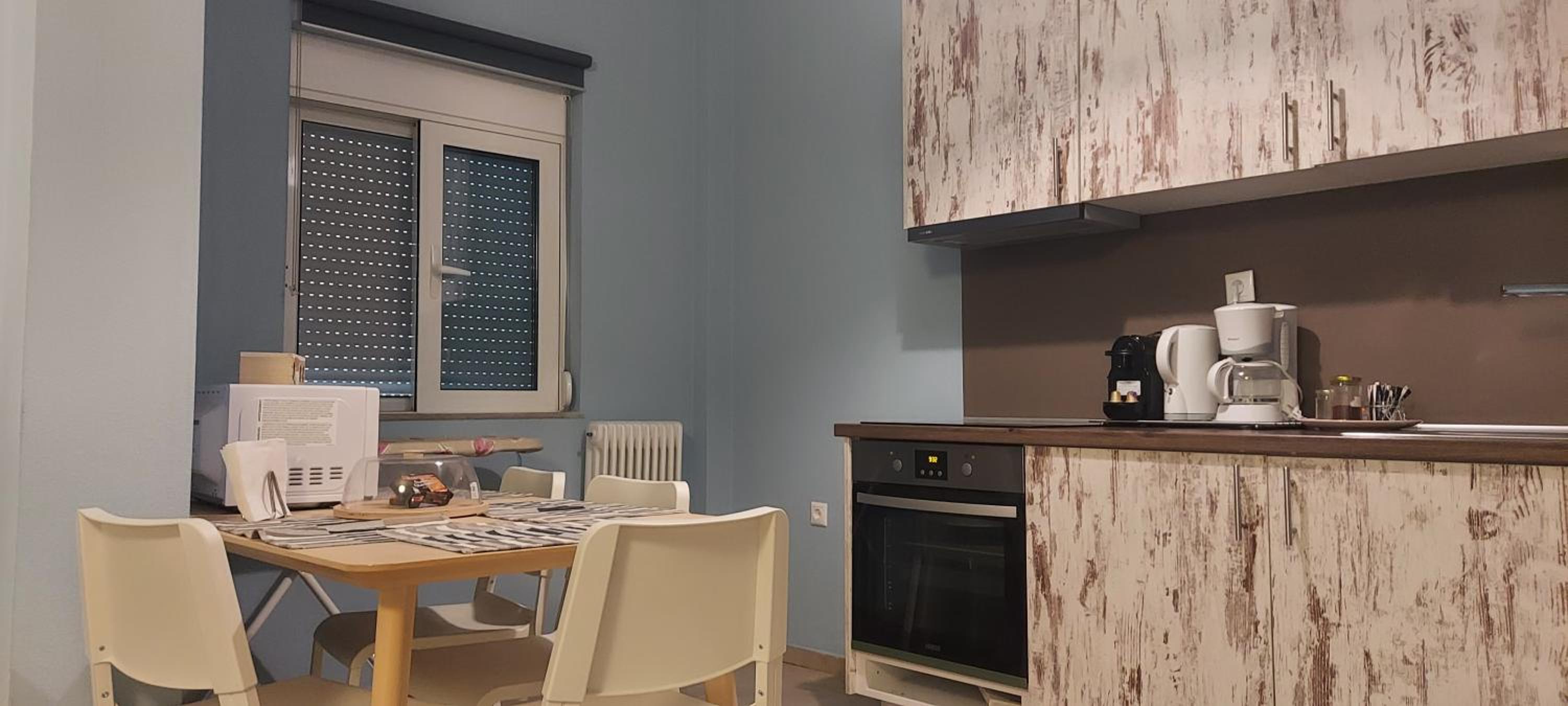 Two-Bedroom Apartment - Photo 34