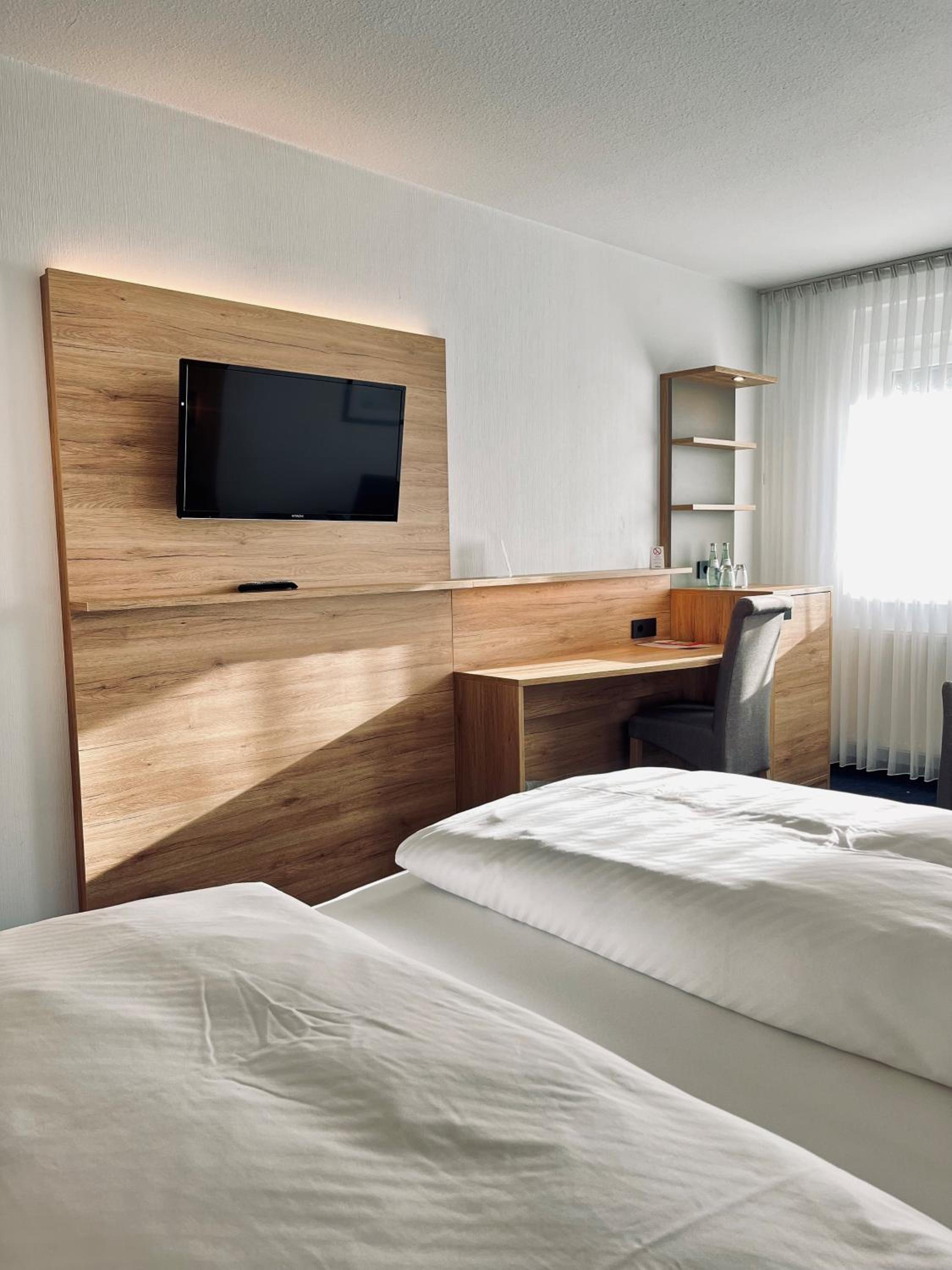 Large Double Room photo 1