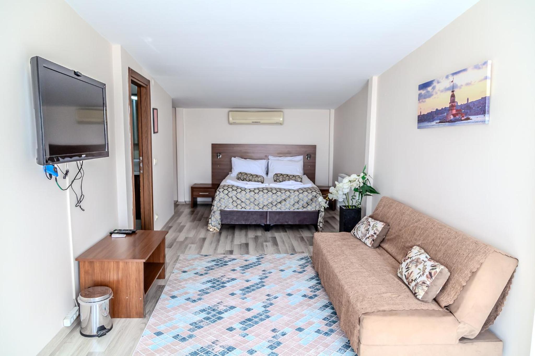 Double Room with Balcony and Sea View photo 1