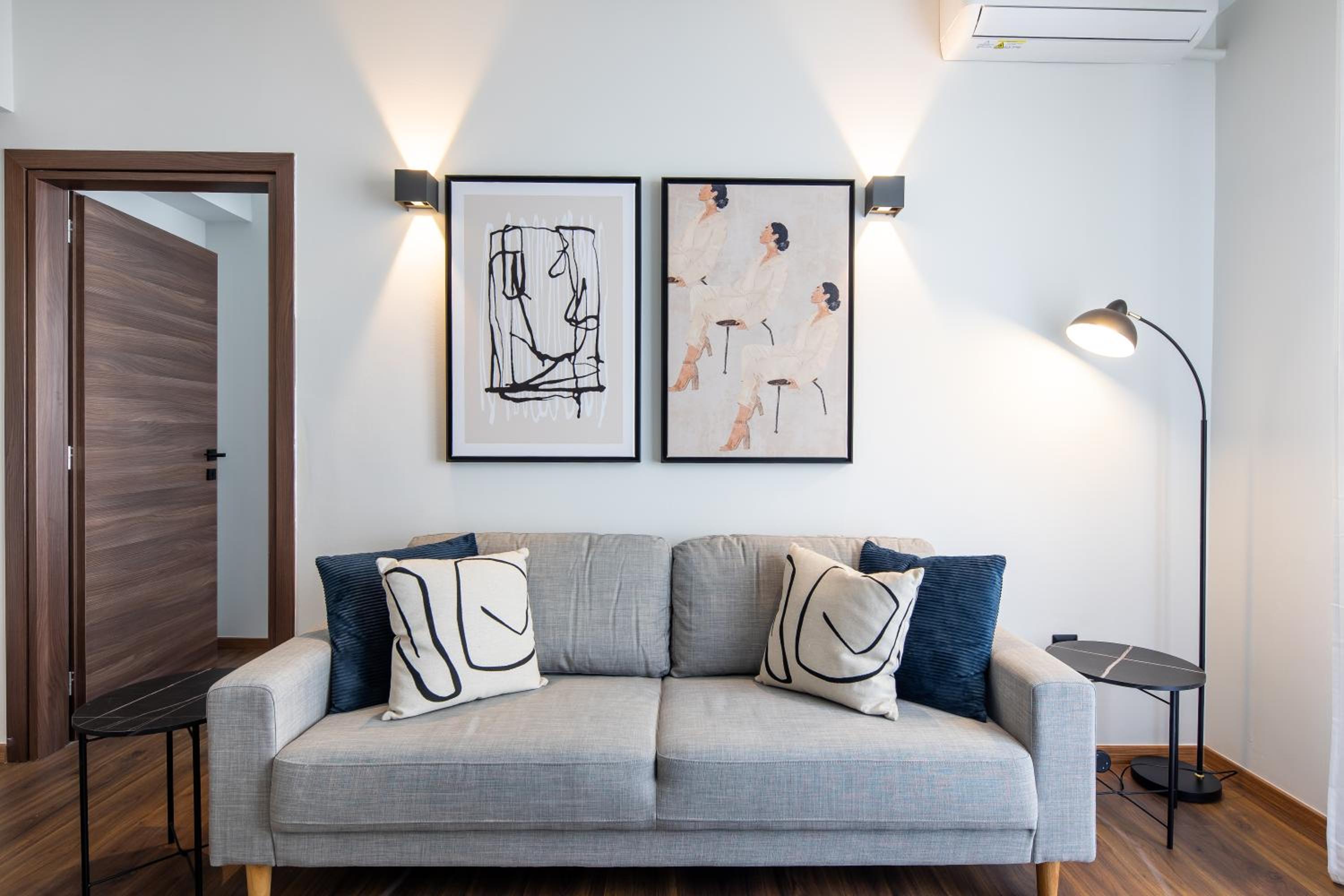 One-Bedroom Apartment