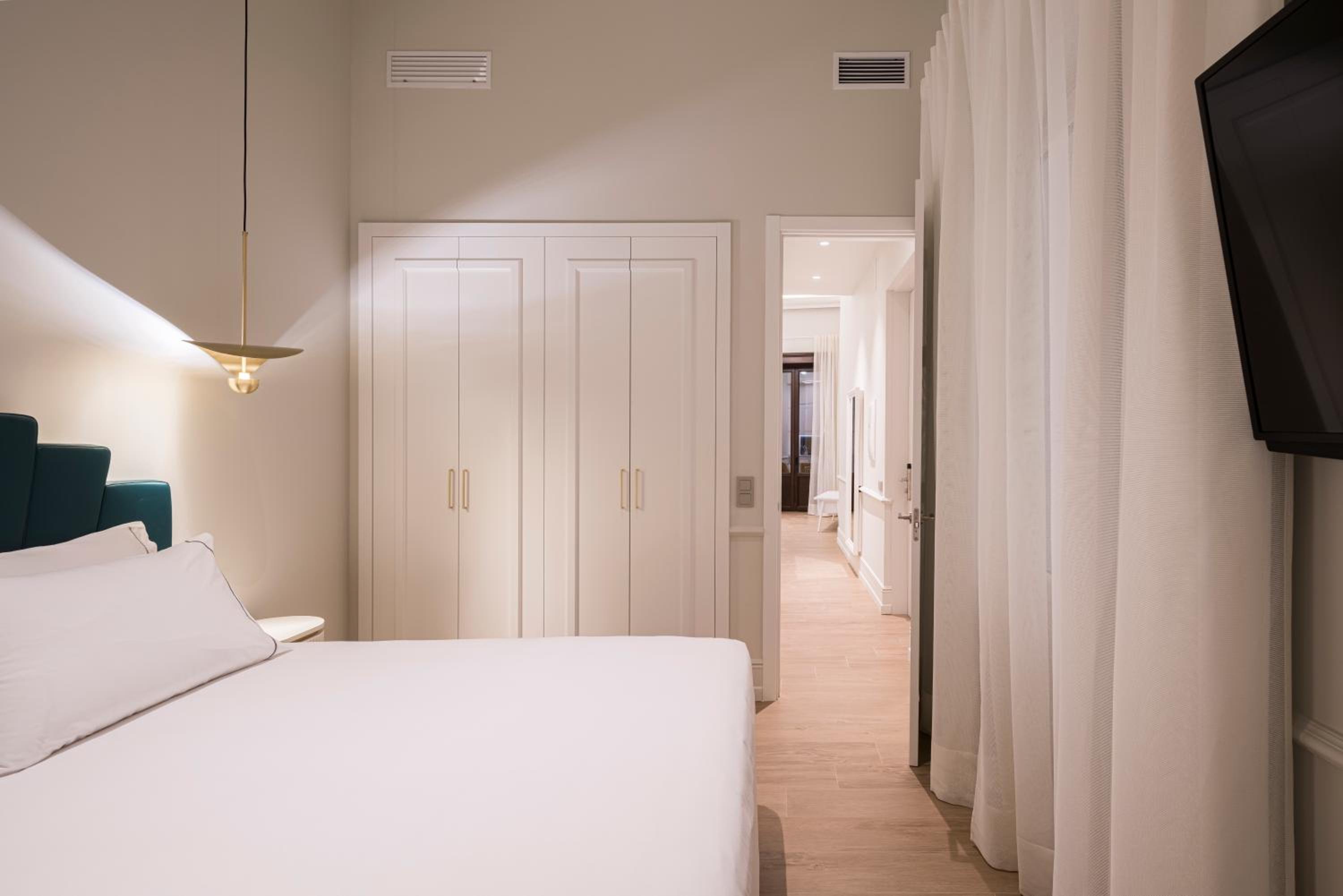 Two-Bedroom Suite photo 3