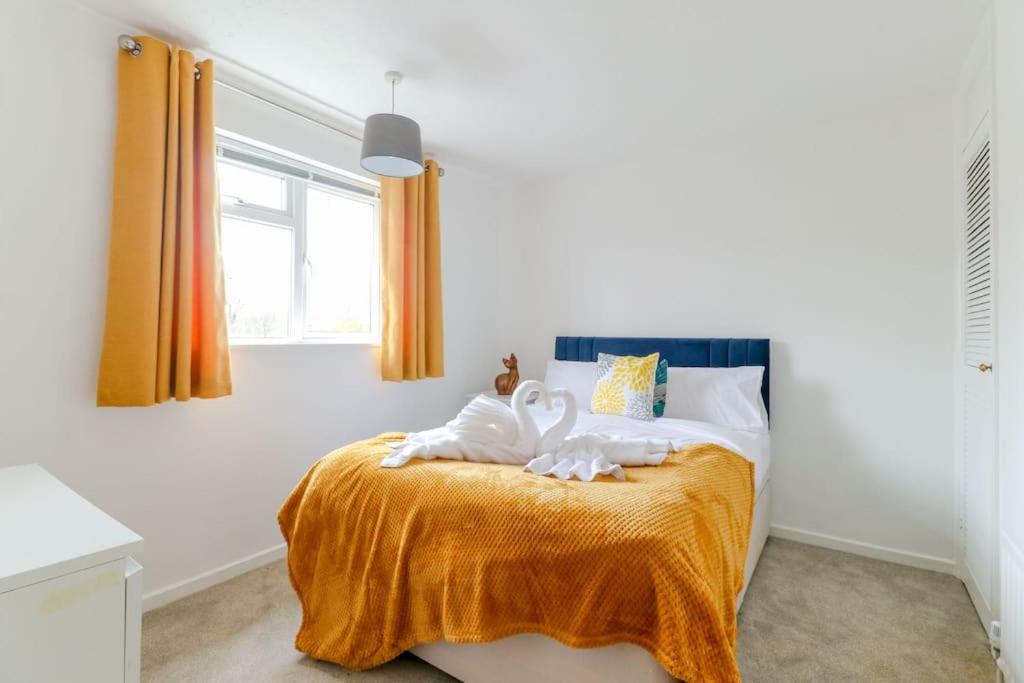 Five-Bedroom Apartment
