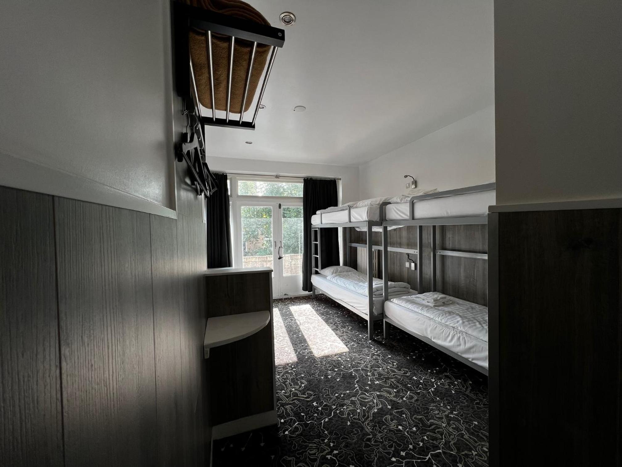 Dormitory Room (6 Adults) photo 1