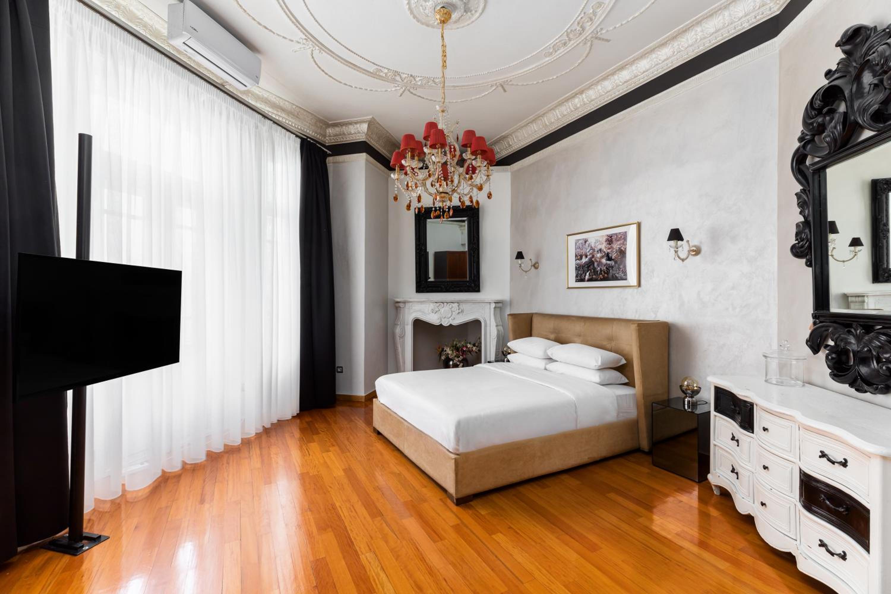 Superior Apartment