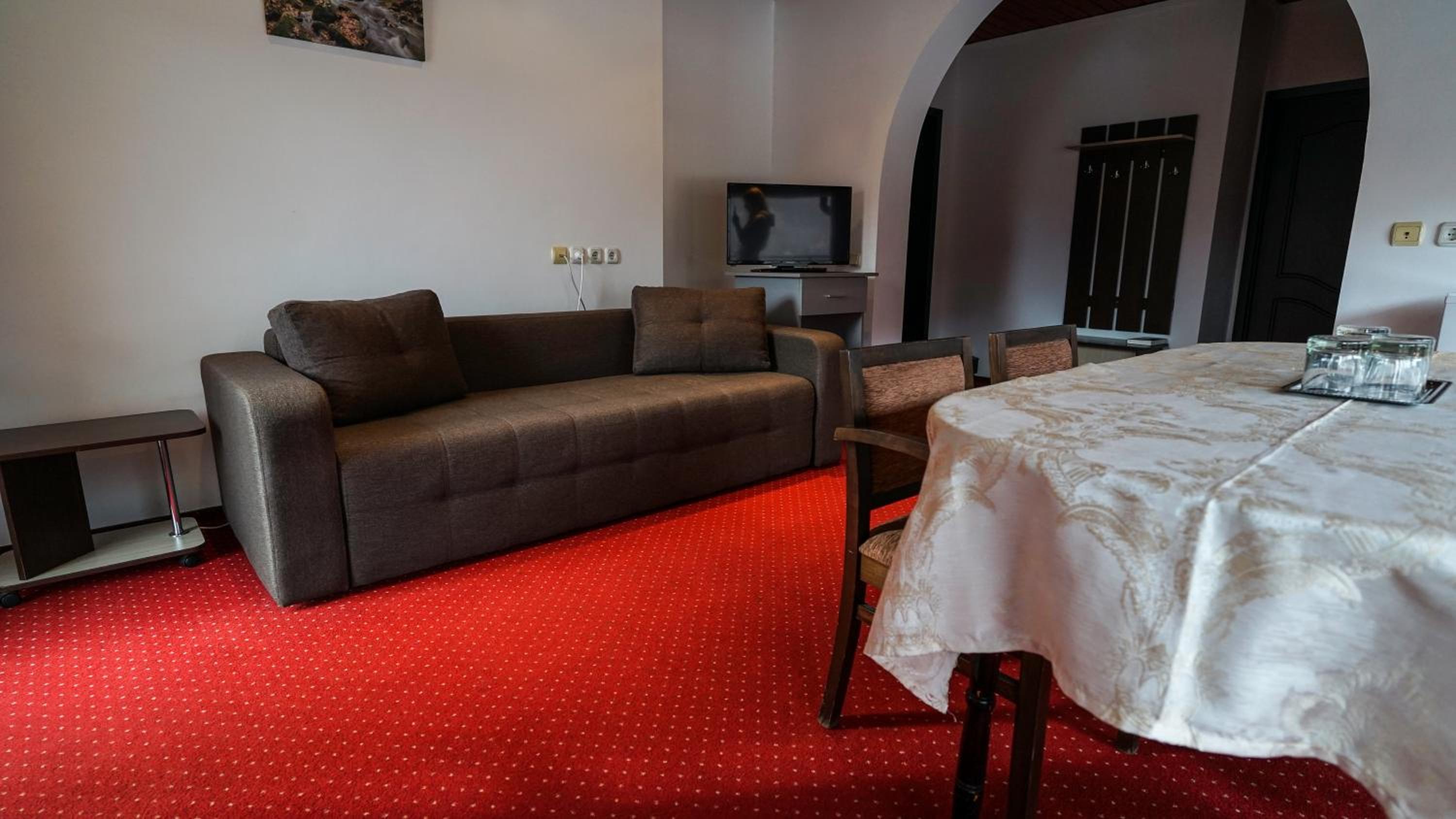 Deluxe Family Suite photo 2