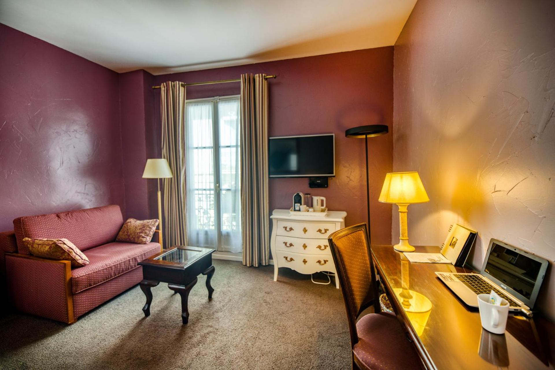 Deluxe Queen Room photo 3