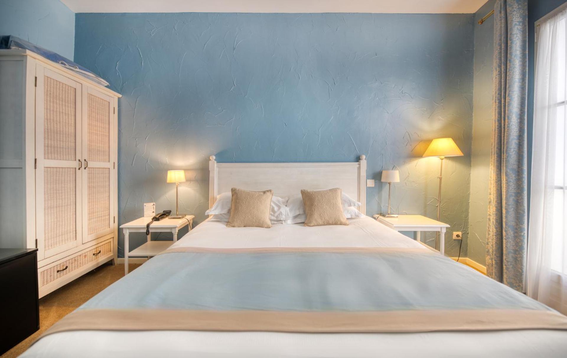 Standard Queen Room - Photo 4