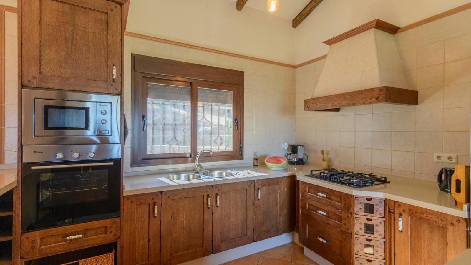 Three-Bedroom Villa photo 3