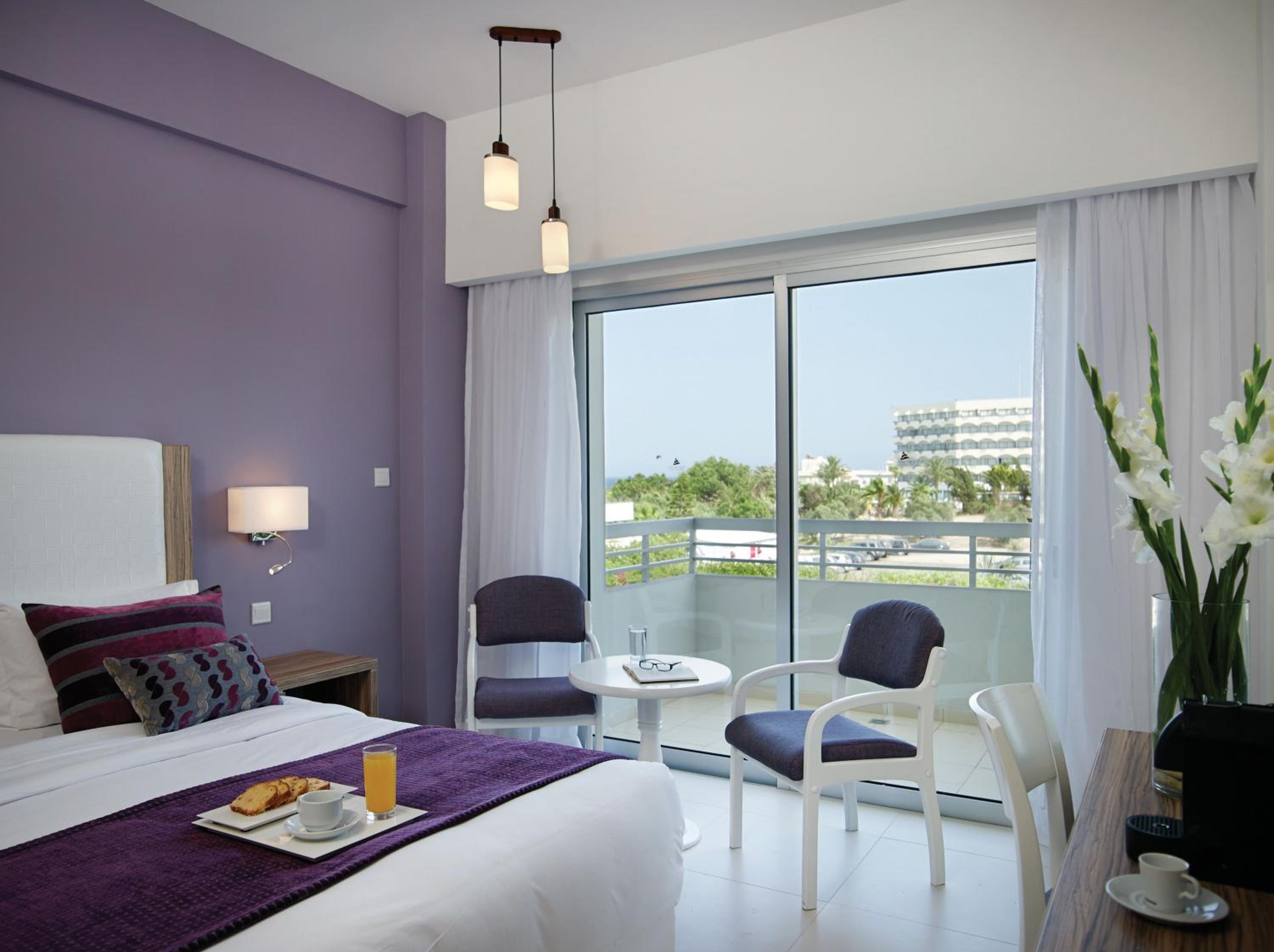 Superior Room Inland View - Photo 2
