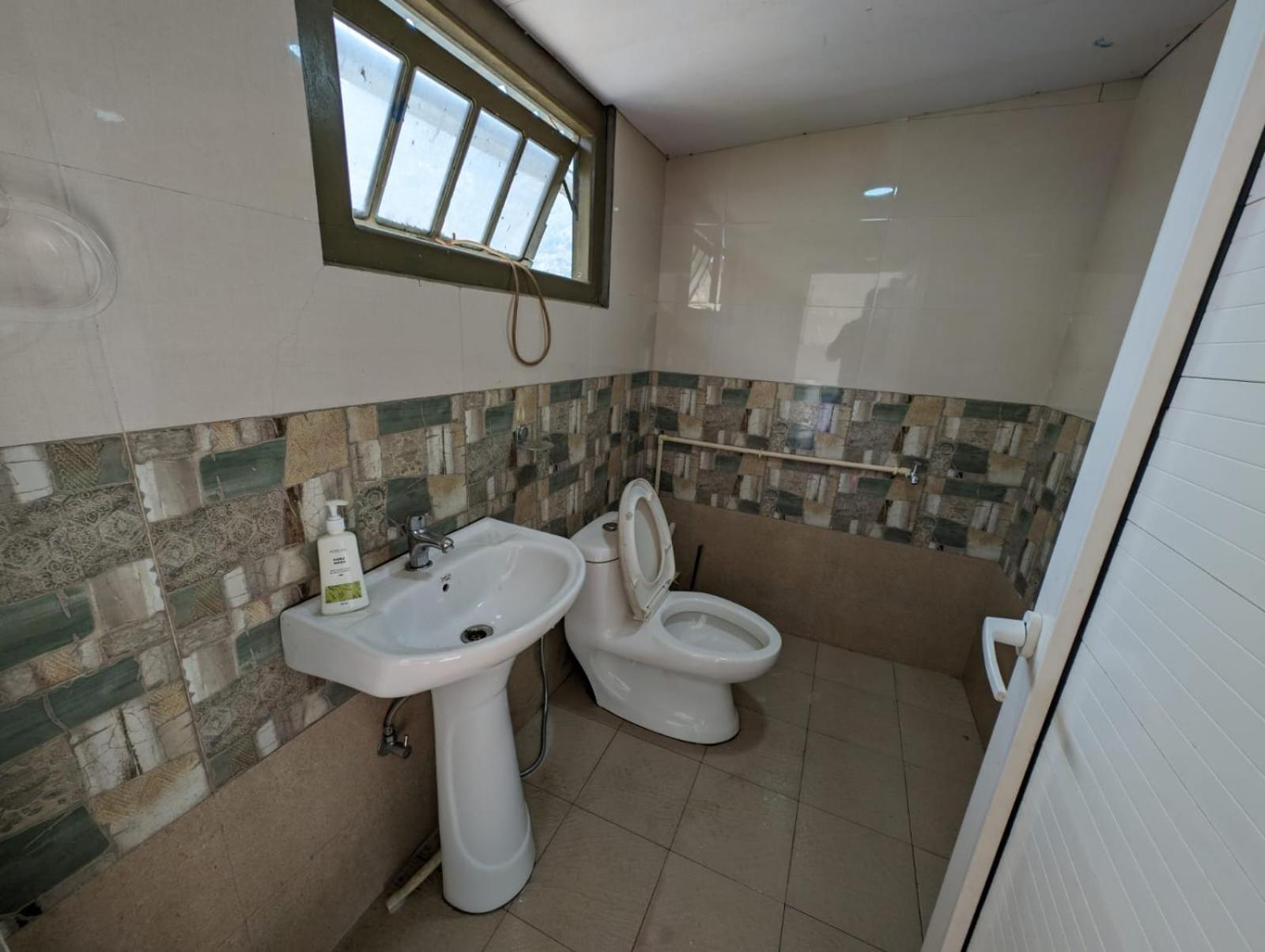 Quadruple Room with Private External Bathroom - Photo 2