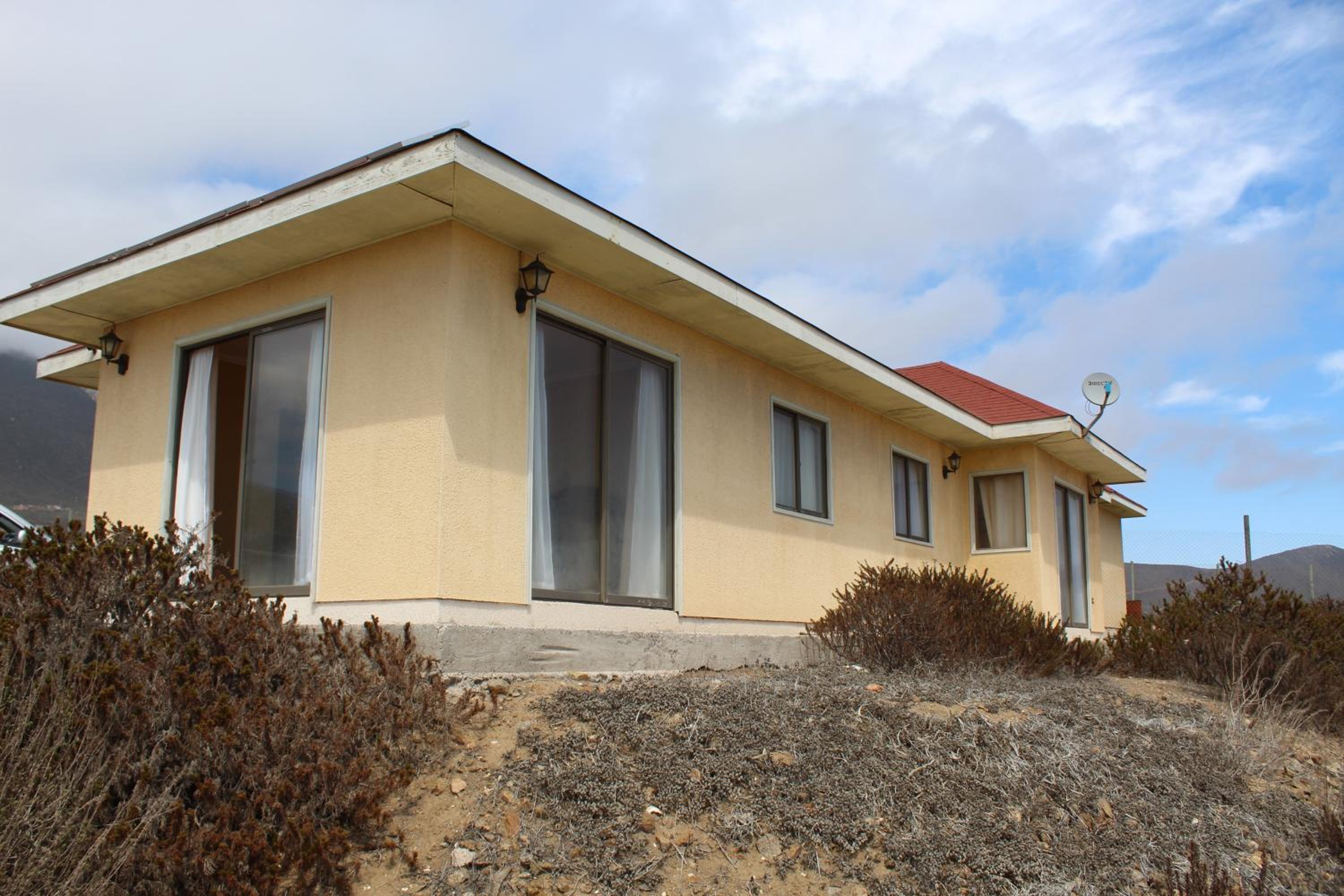 Two-Bedroom House photo 2