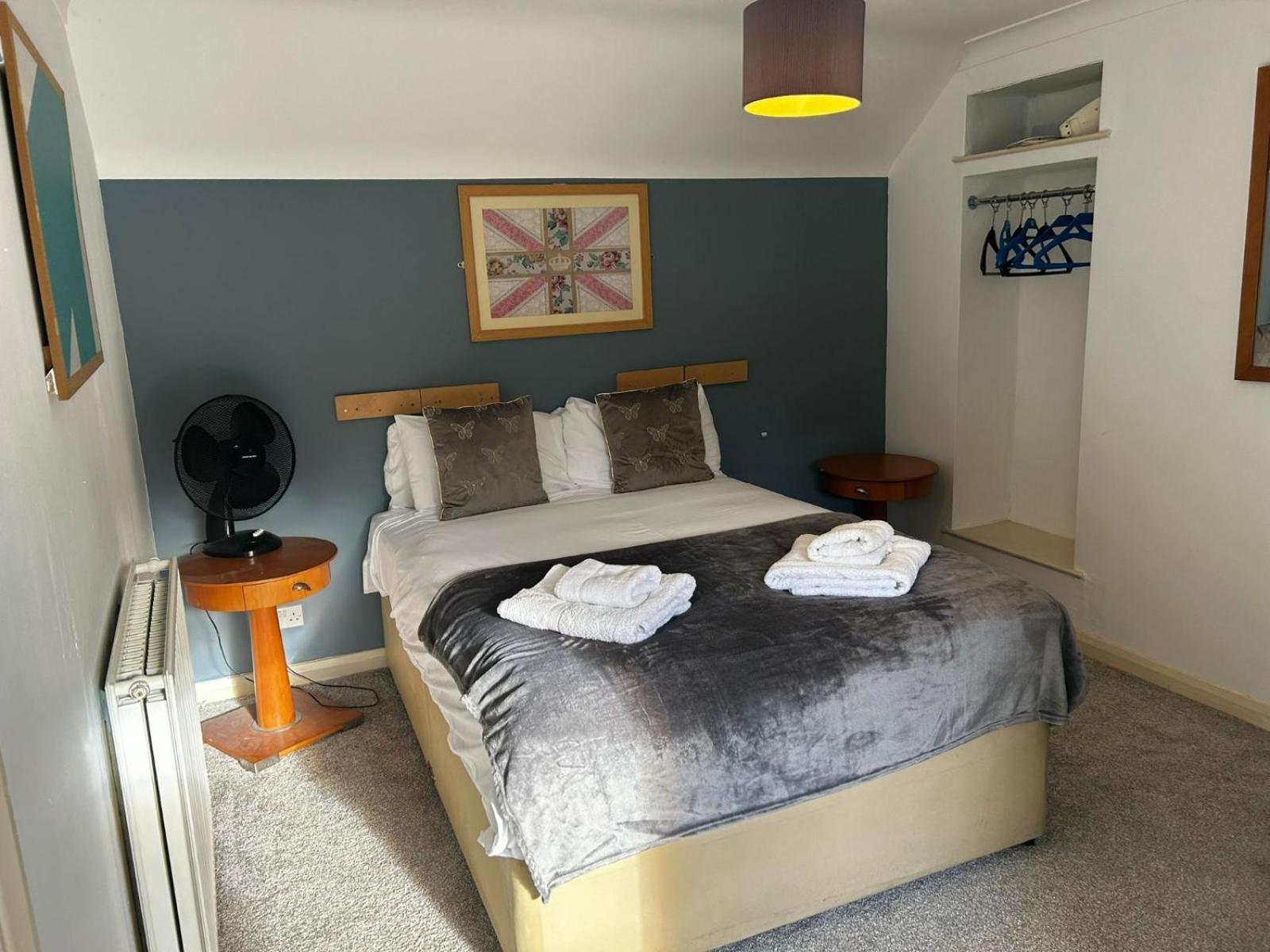 Double Room with Private Bathroom