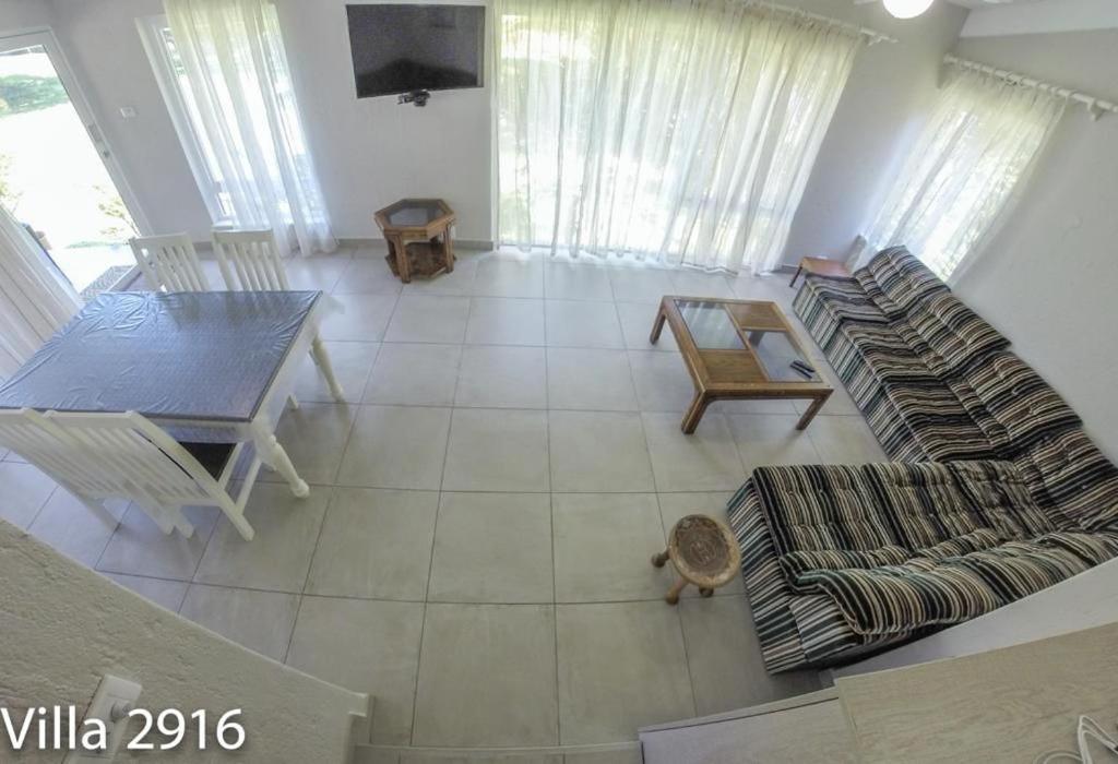 Villa photo 1