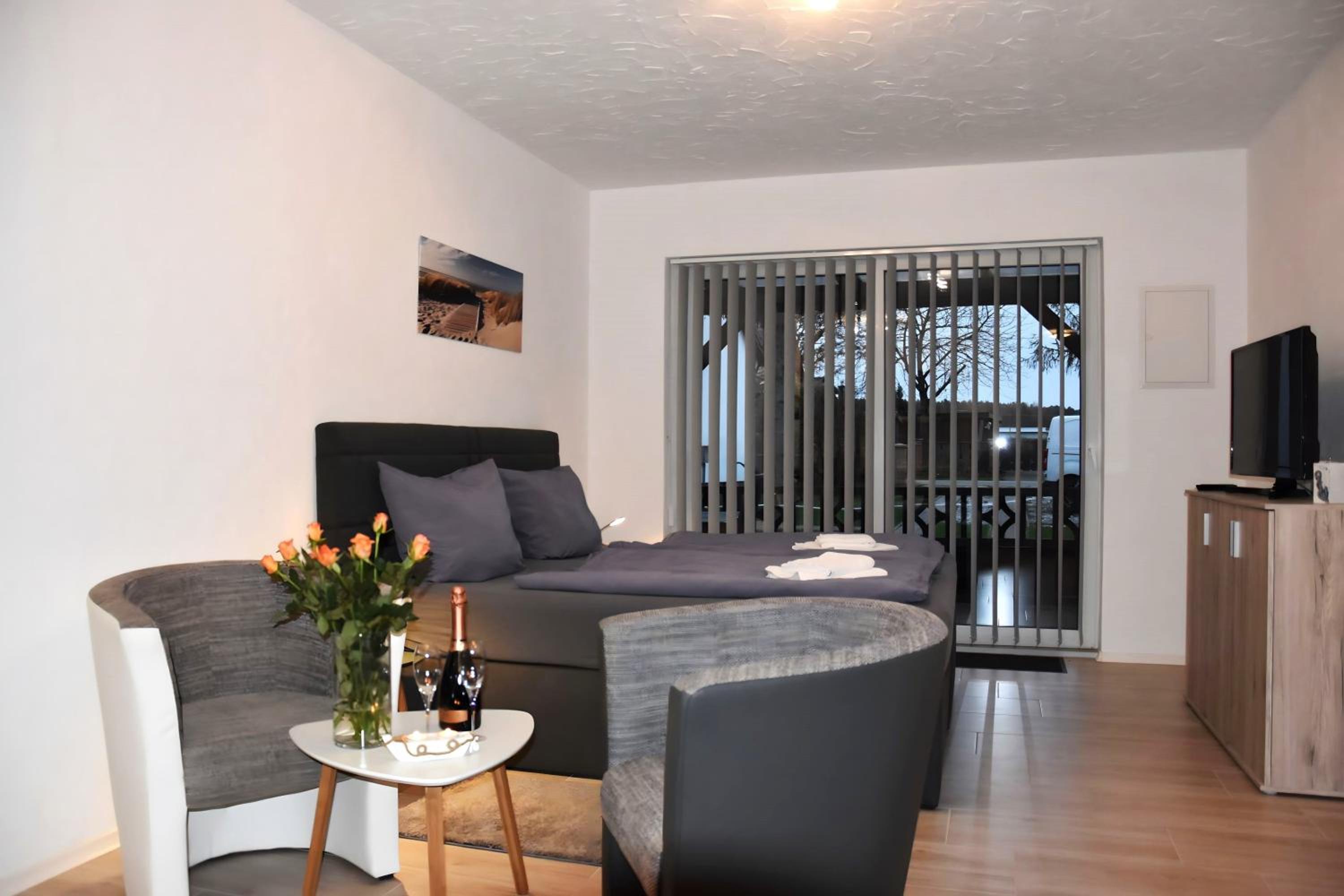 Apartment with Terrace photo 2