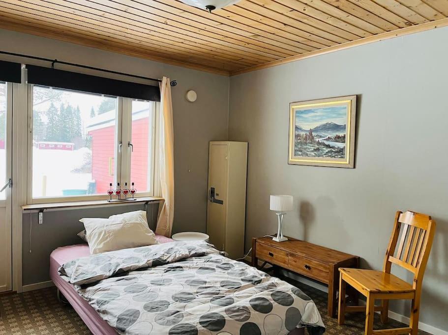 Three-Bedroom House photo 2