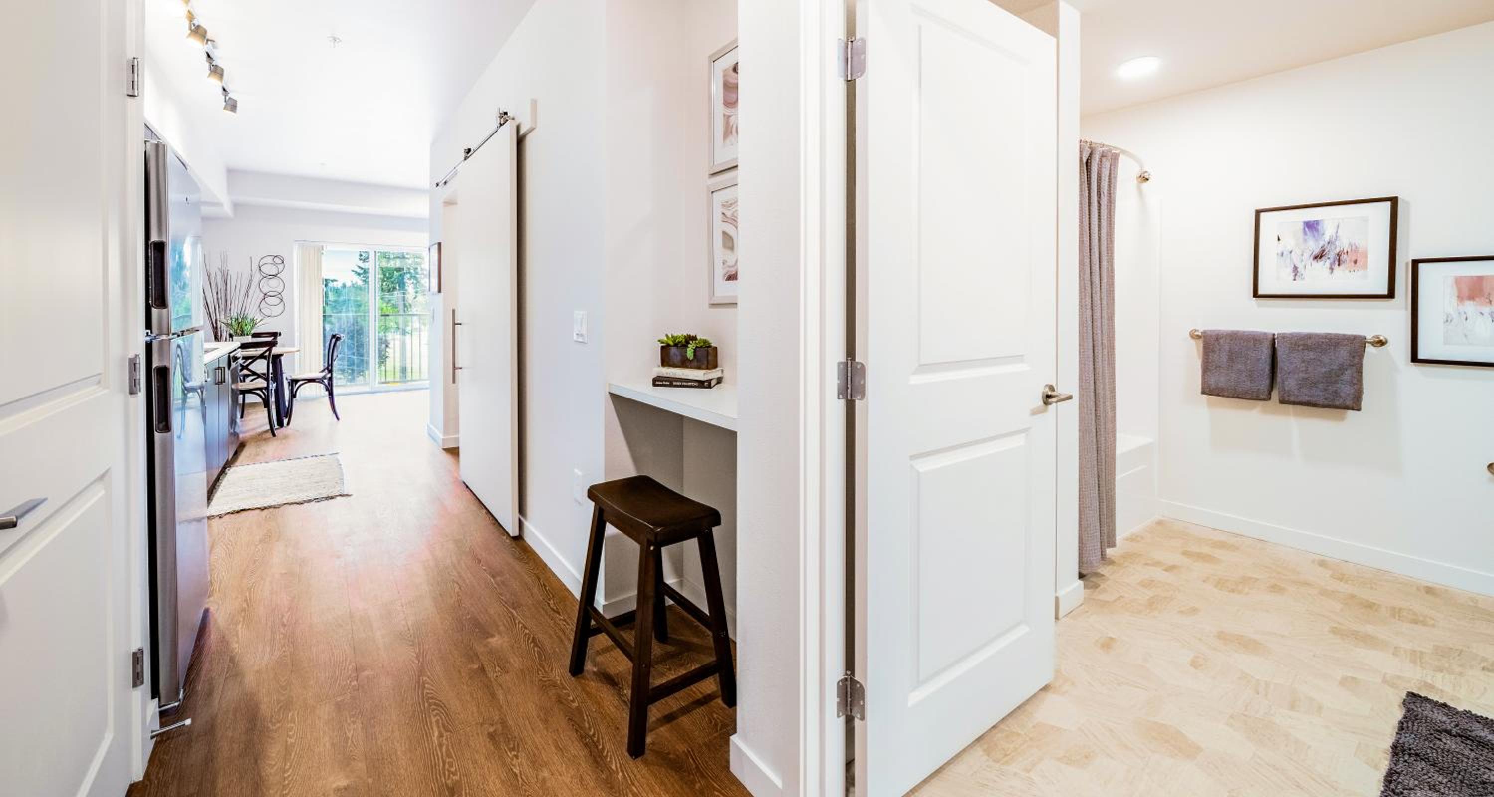 Studio Apartment photo 1