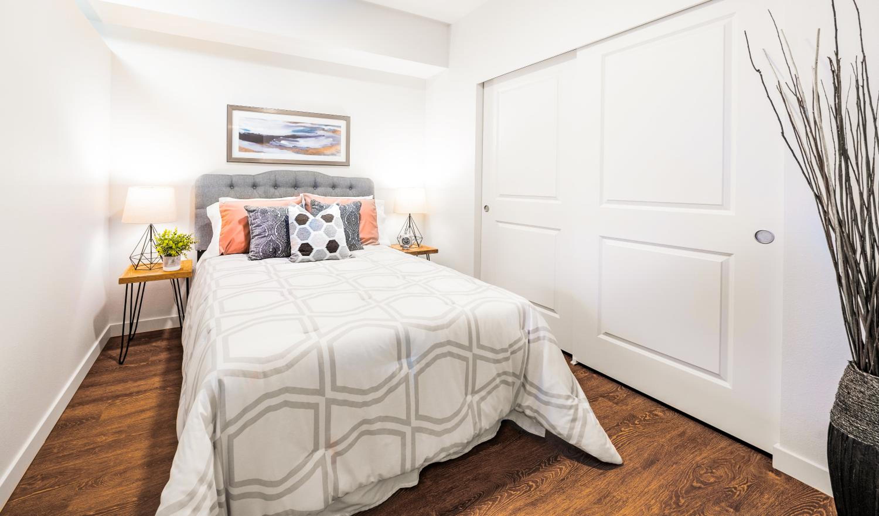 Studio Apartment photo 3