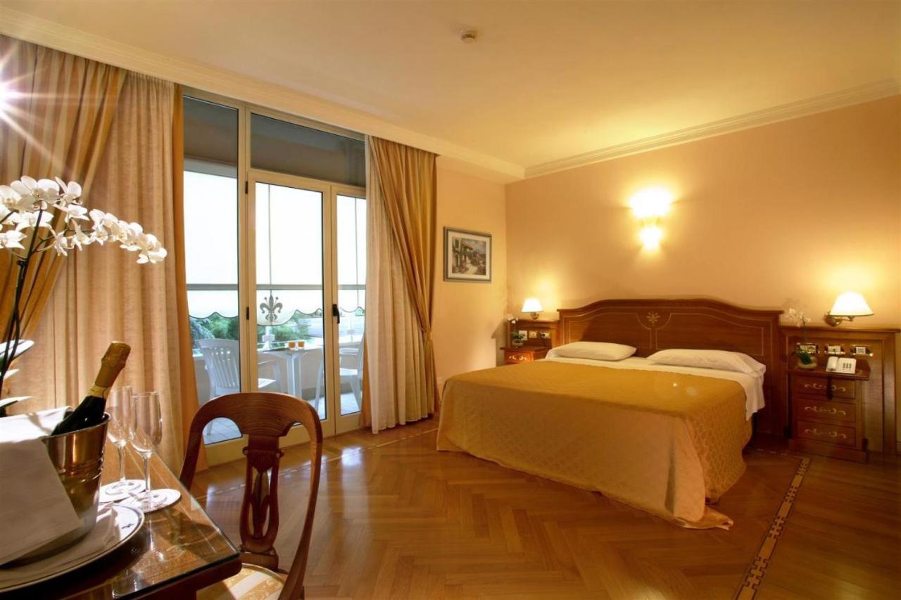 Superior Double or Twin Room photo 1