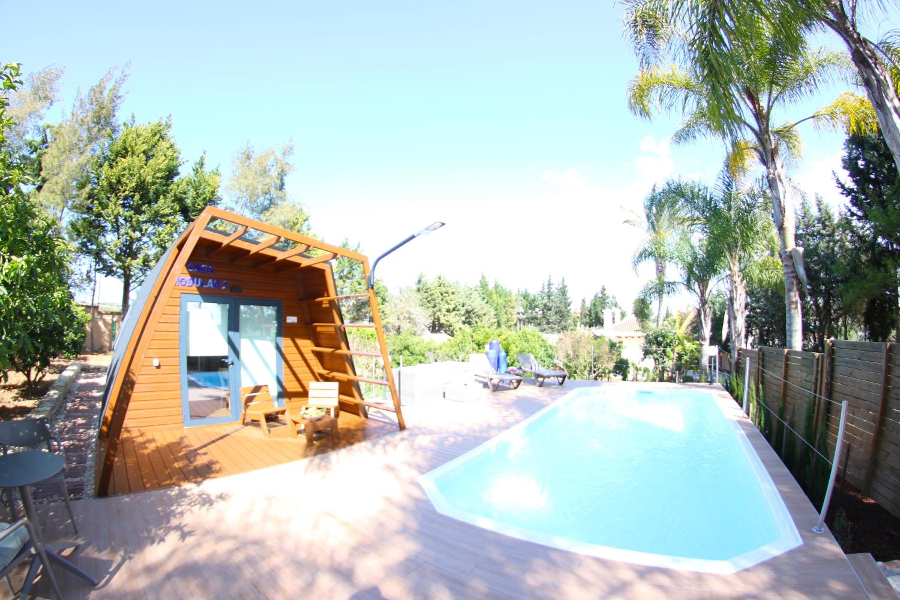 One-Bedroom House with Private Pool - Photo 6