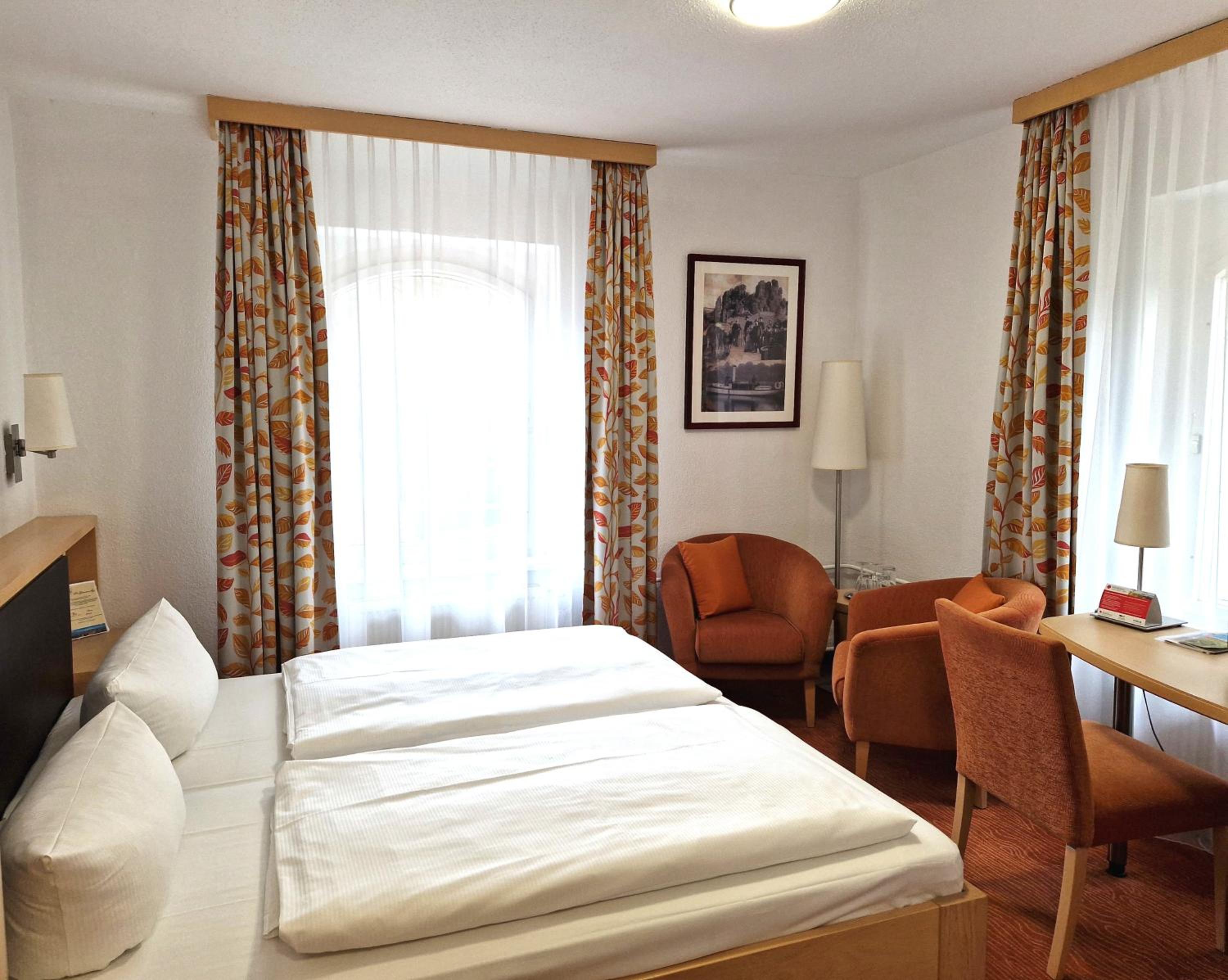 Double Room - Photo 5