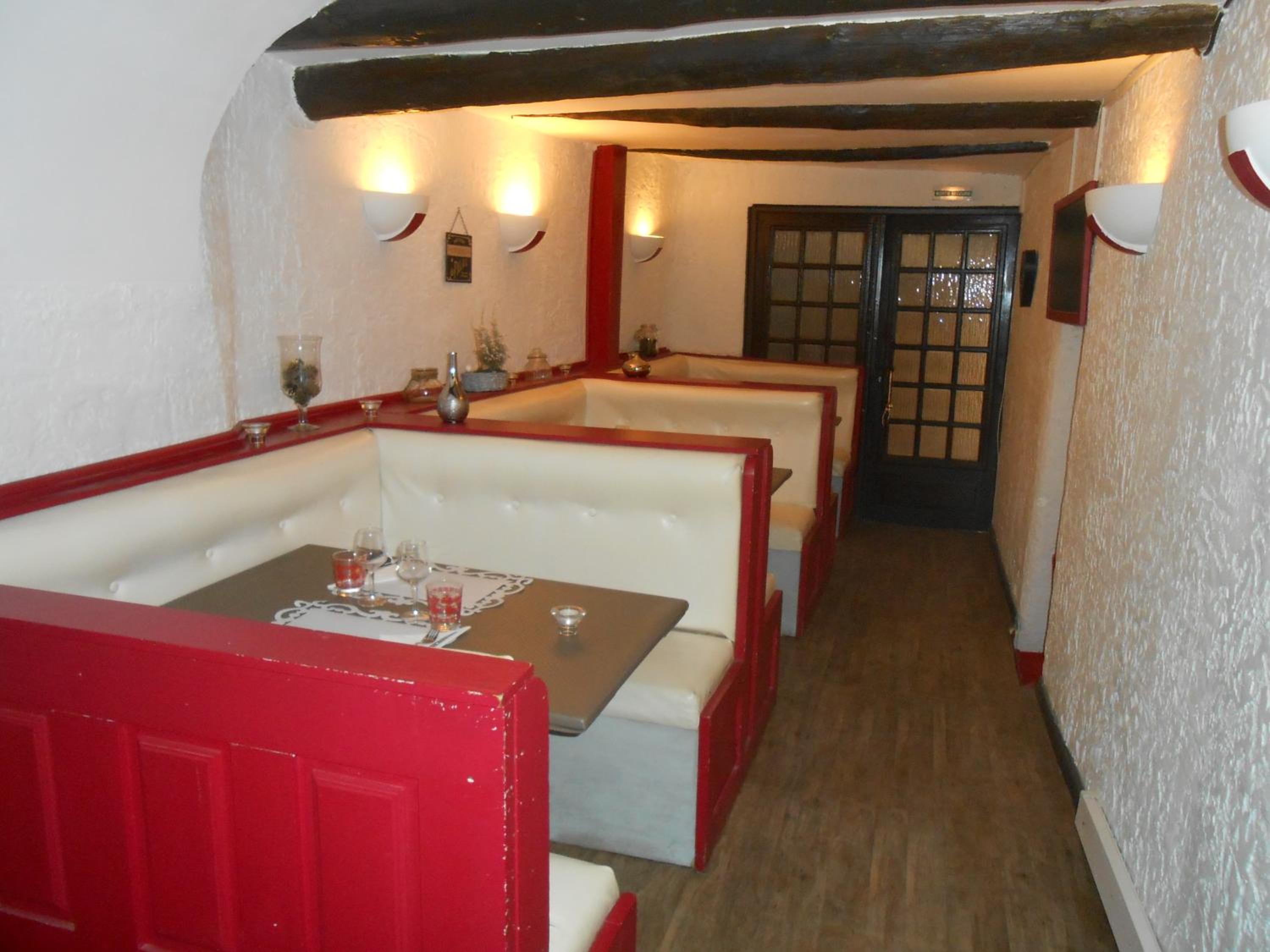 Double Room - Photo 10