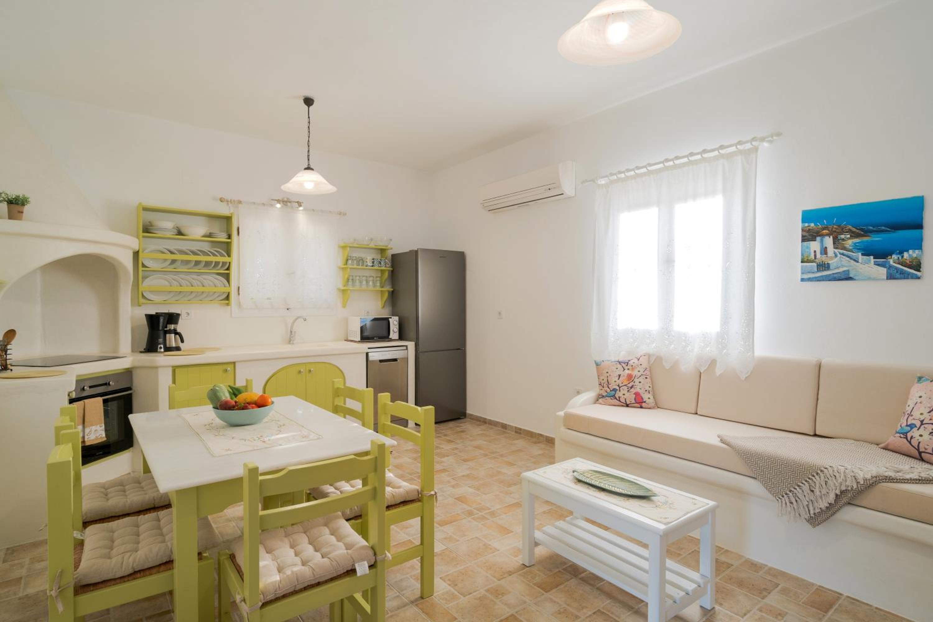 Two-Bedroom House photo 3
