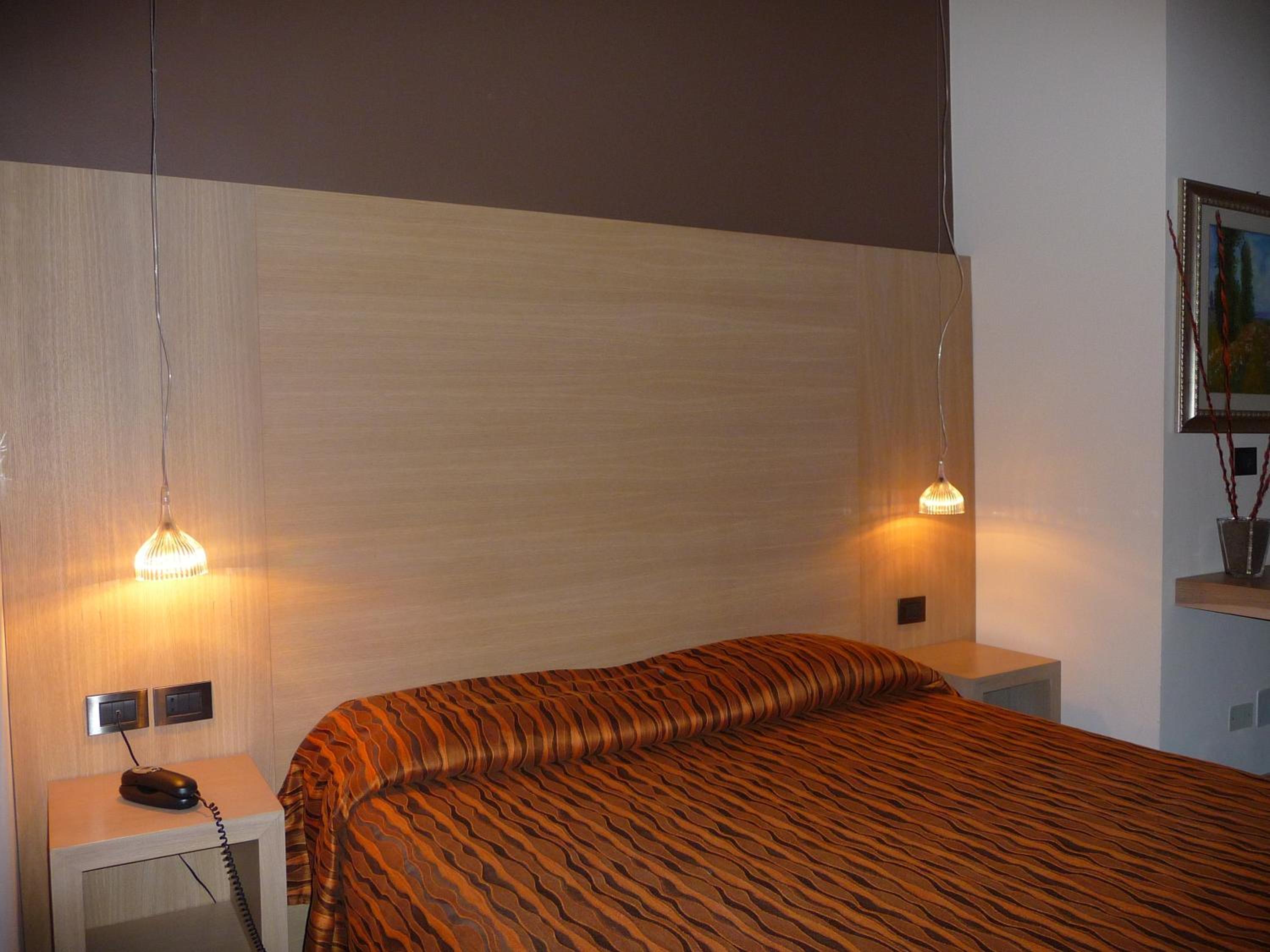 Double or Twin Room - Photo 2