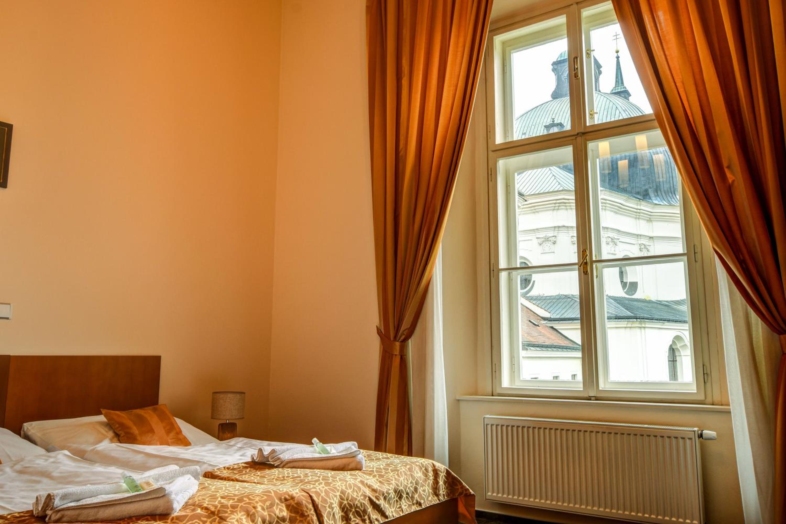 Double Or Twin Room With Extra Bed photo 2