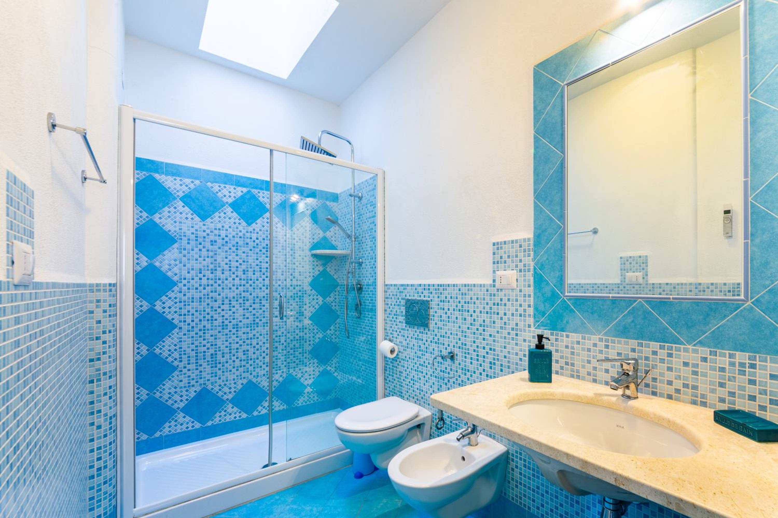 King Room with Spa Bath photo 2
