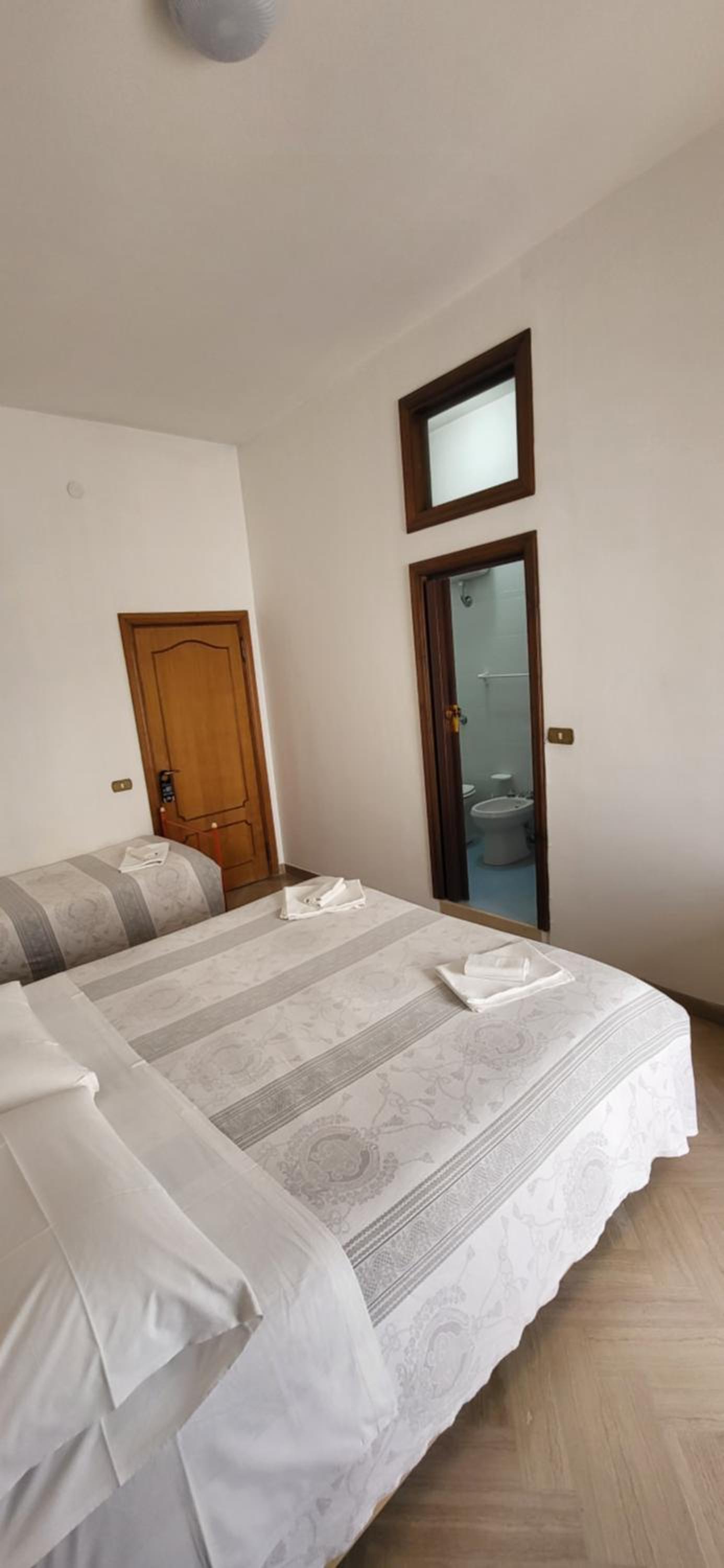 Triple Room with Private Bathroom photo 1
