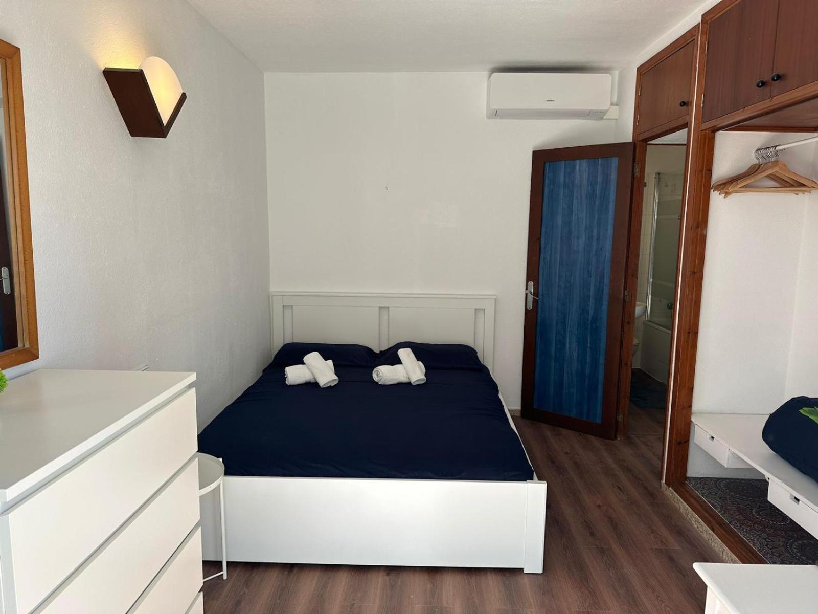 Superior Apartment with Street View photo 2