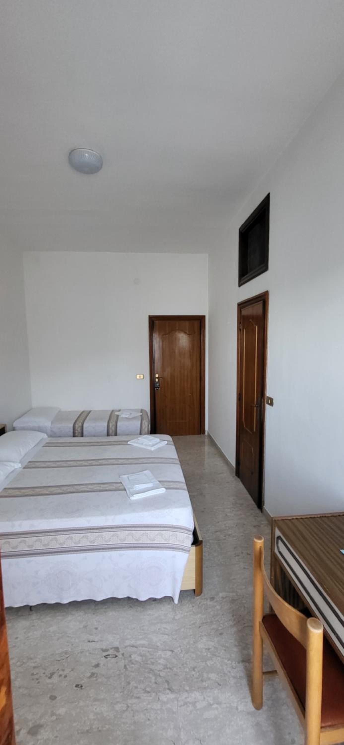 Triple Room with Bathroom photo 1