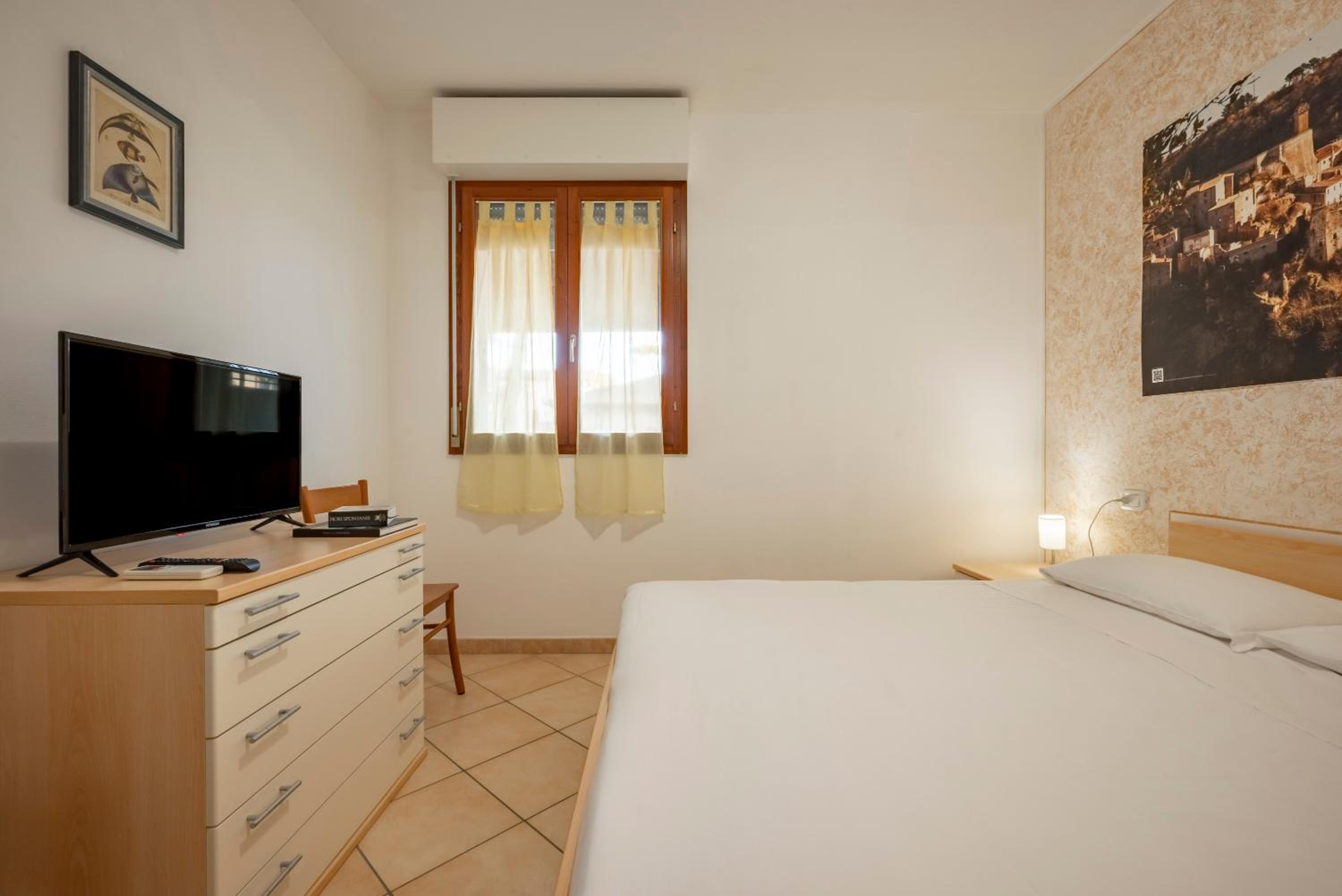 Standard Apartment - Photo 2
