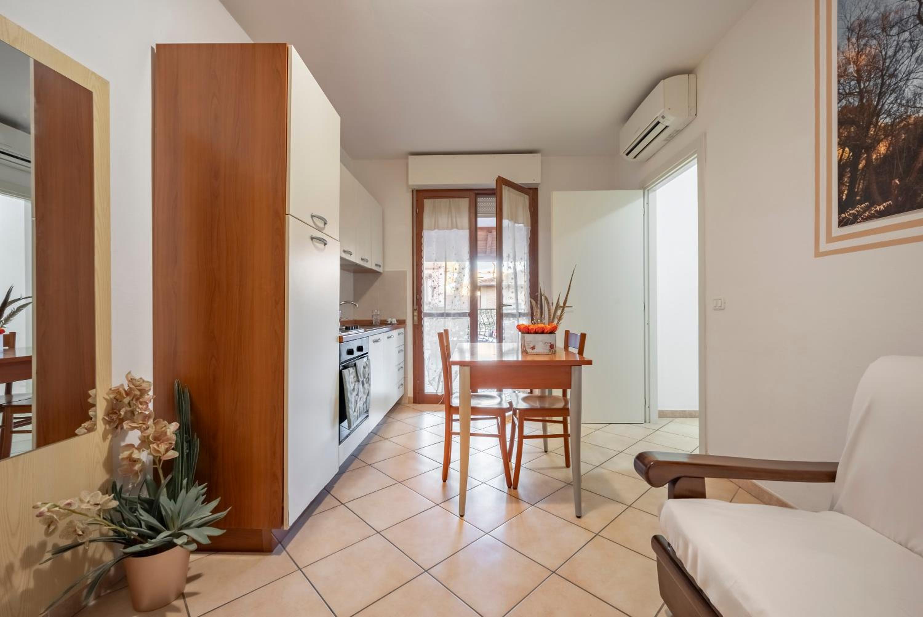 Standard Apartment - Photo 6