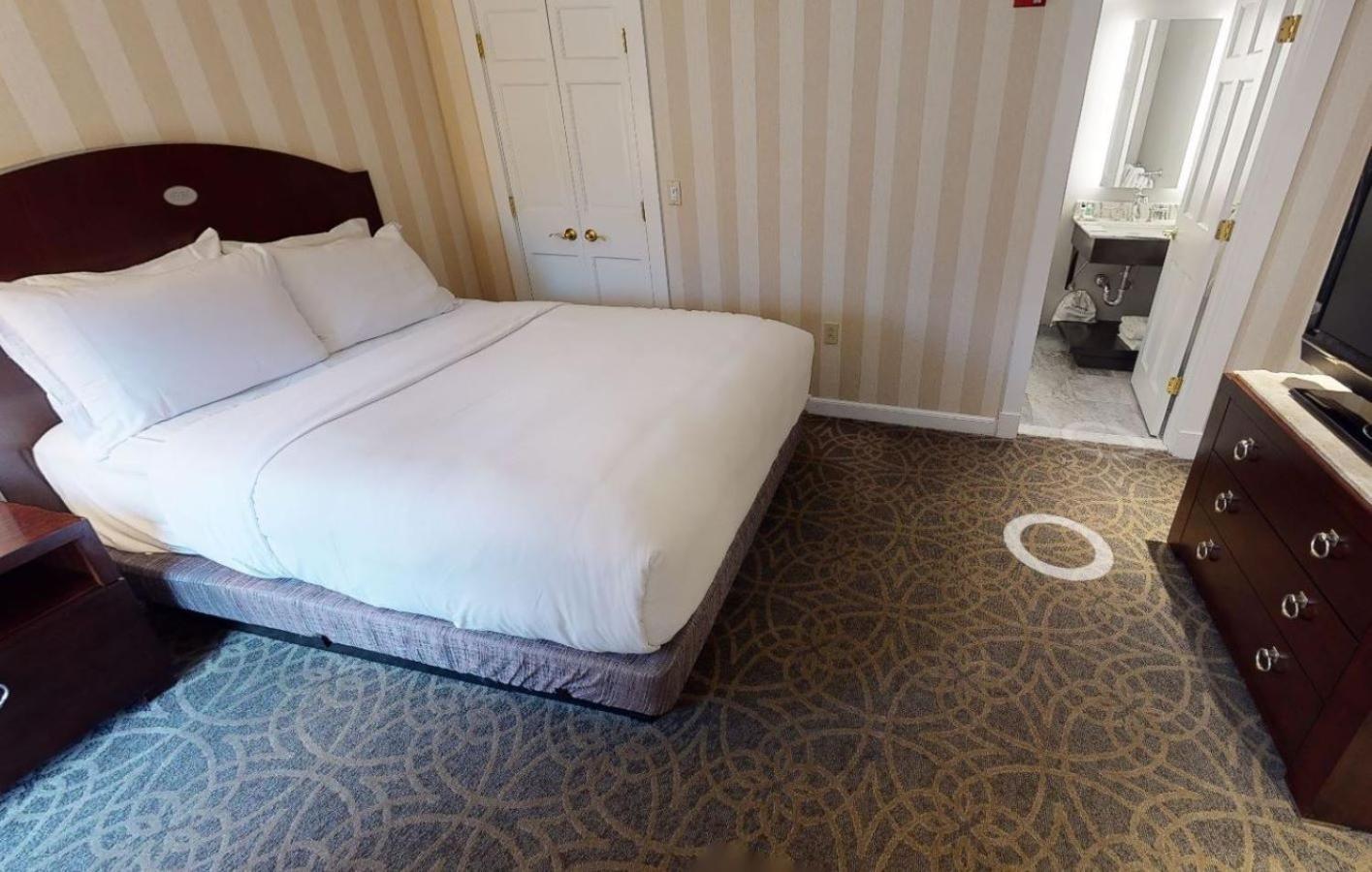 Orvis Inn Deluxe Queen Suite - Photo 3