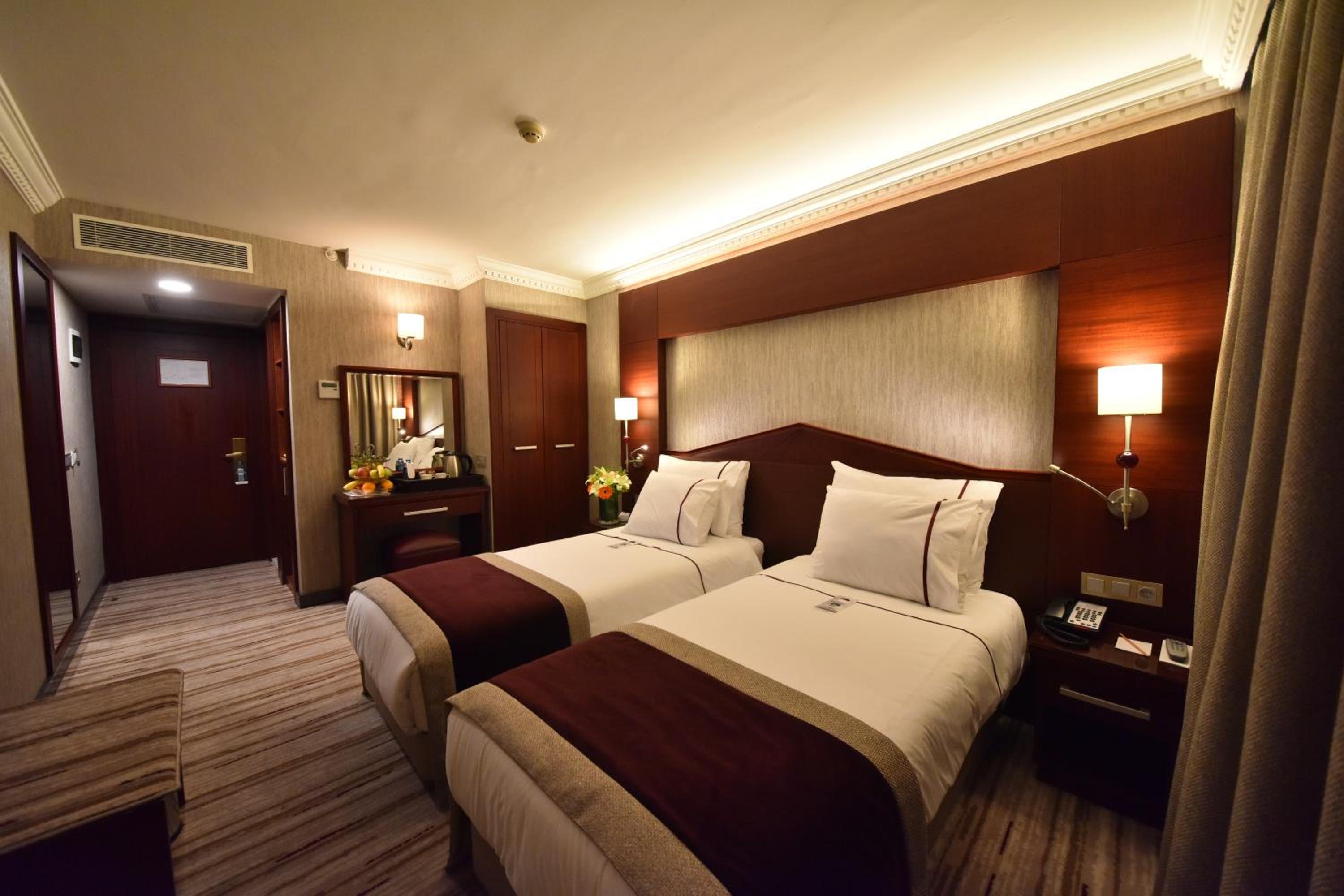 Standard Double or Twin Room - Free Access to Spa photo 3