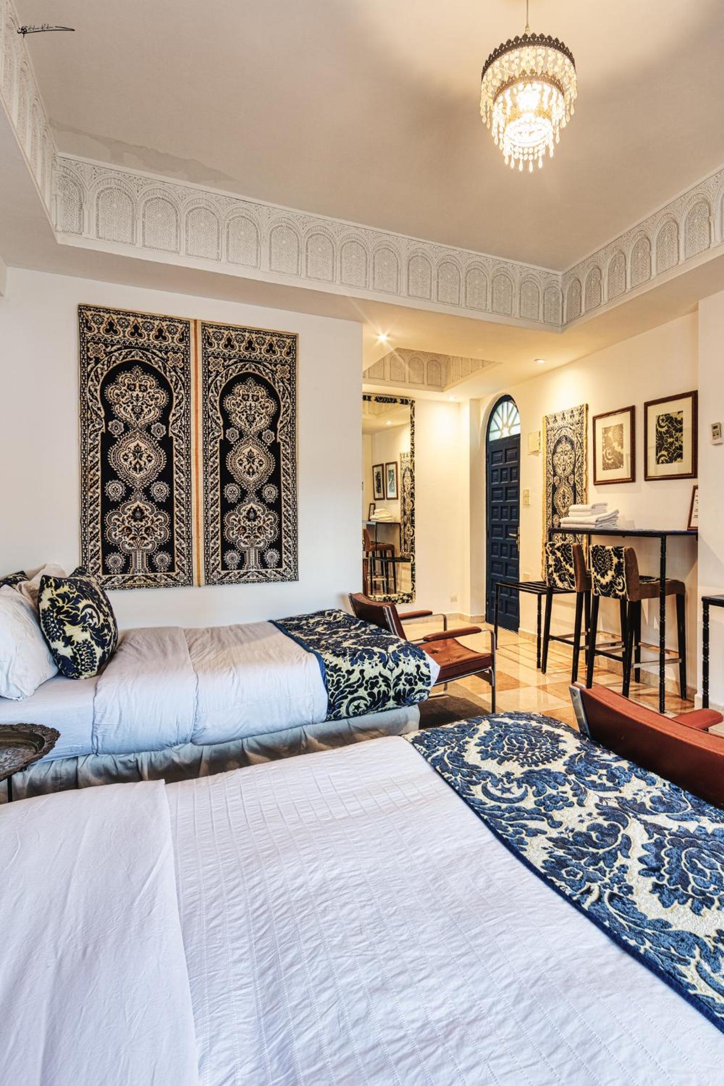 Deluxe Twin Room - Photo 1