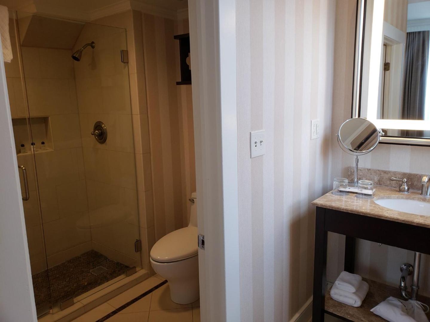 Mountain View Cupola Suite - Photo 5